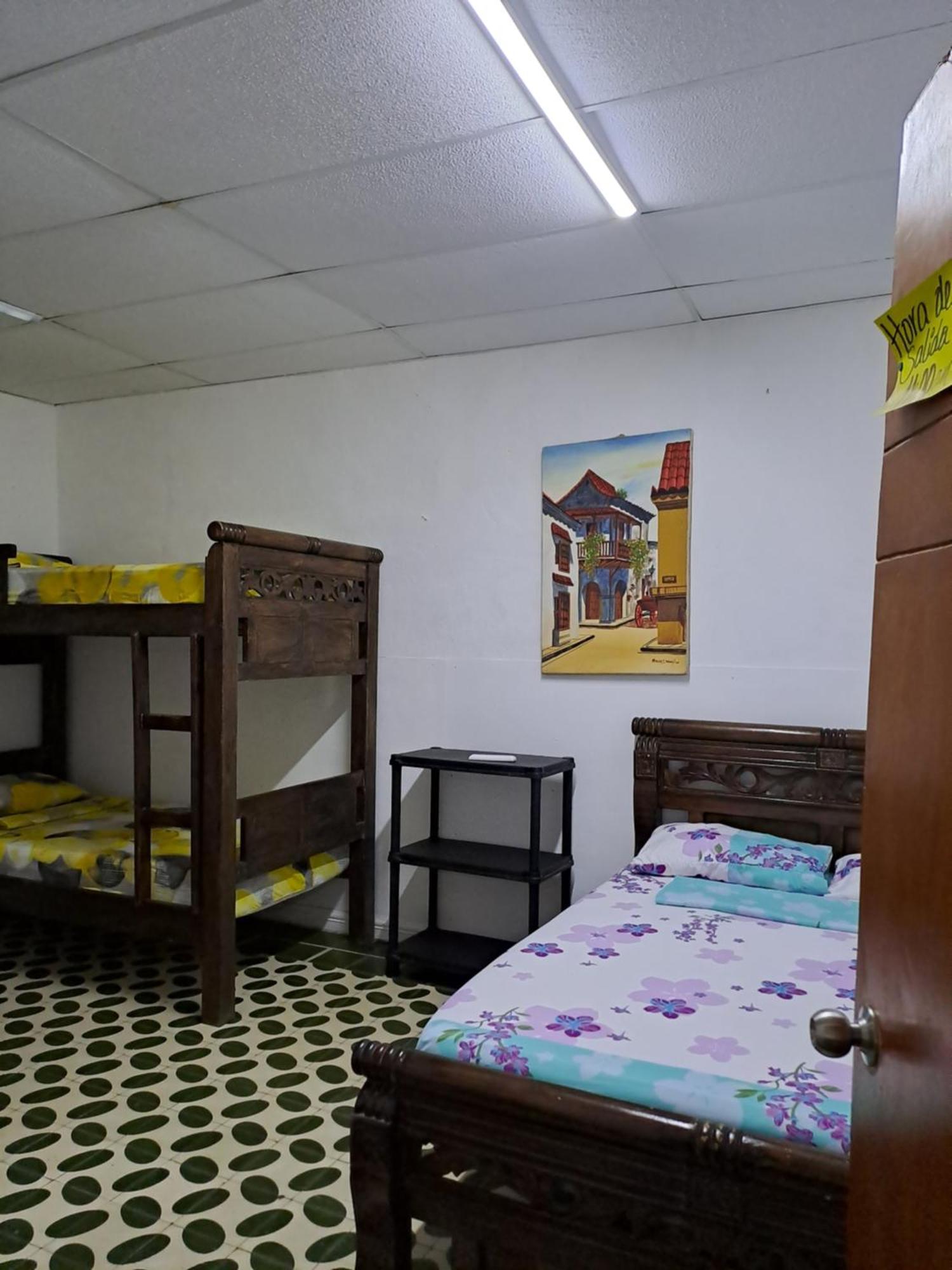 Casa Lara Pensión *