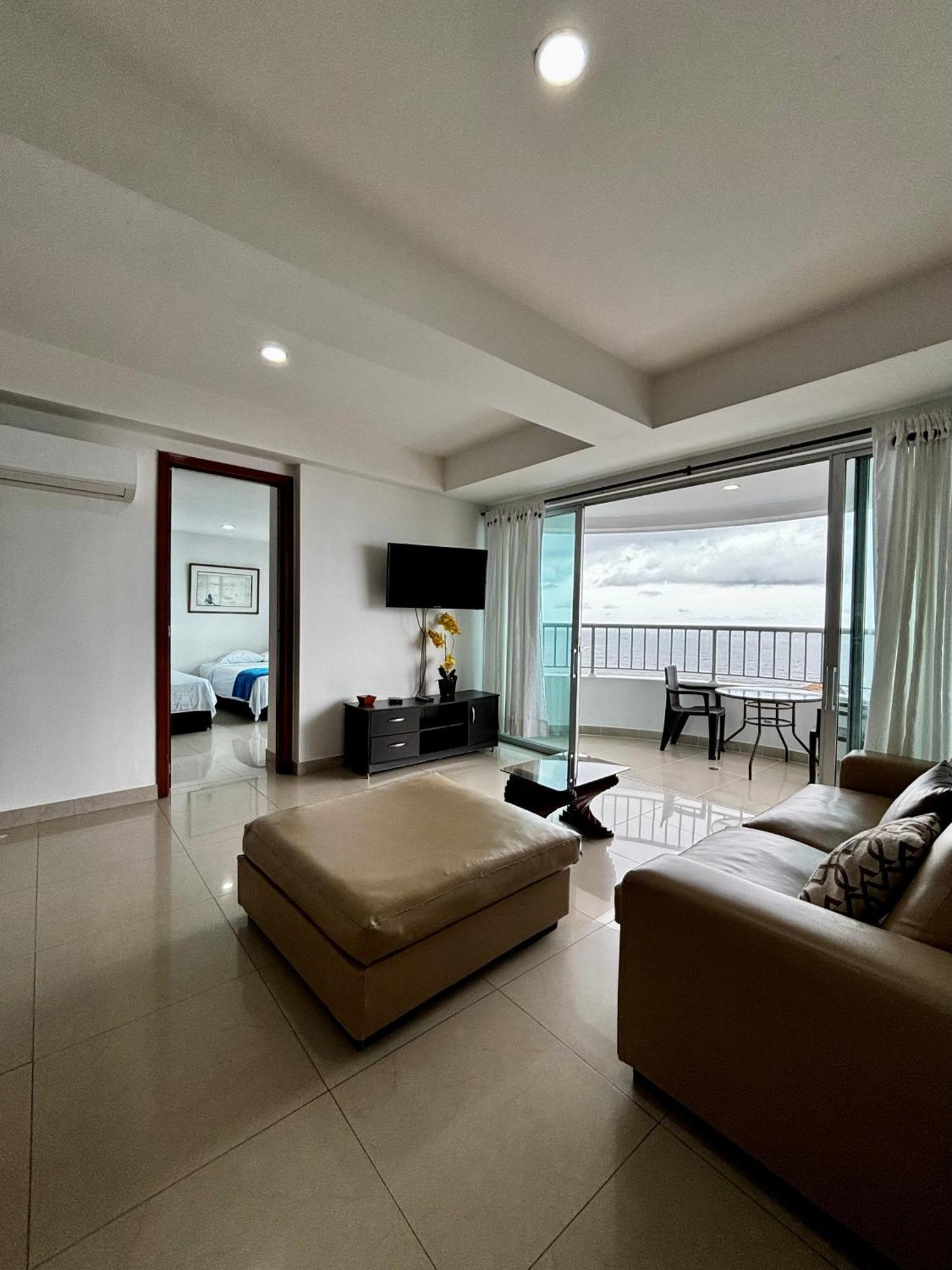 Apartamento Paraiso En Bocagrande Con Vista Al Mar
