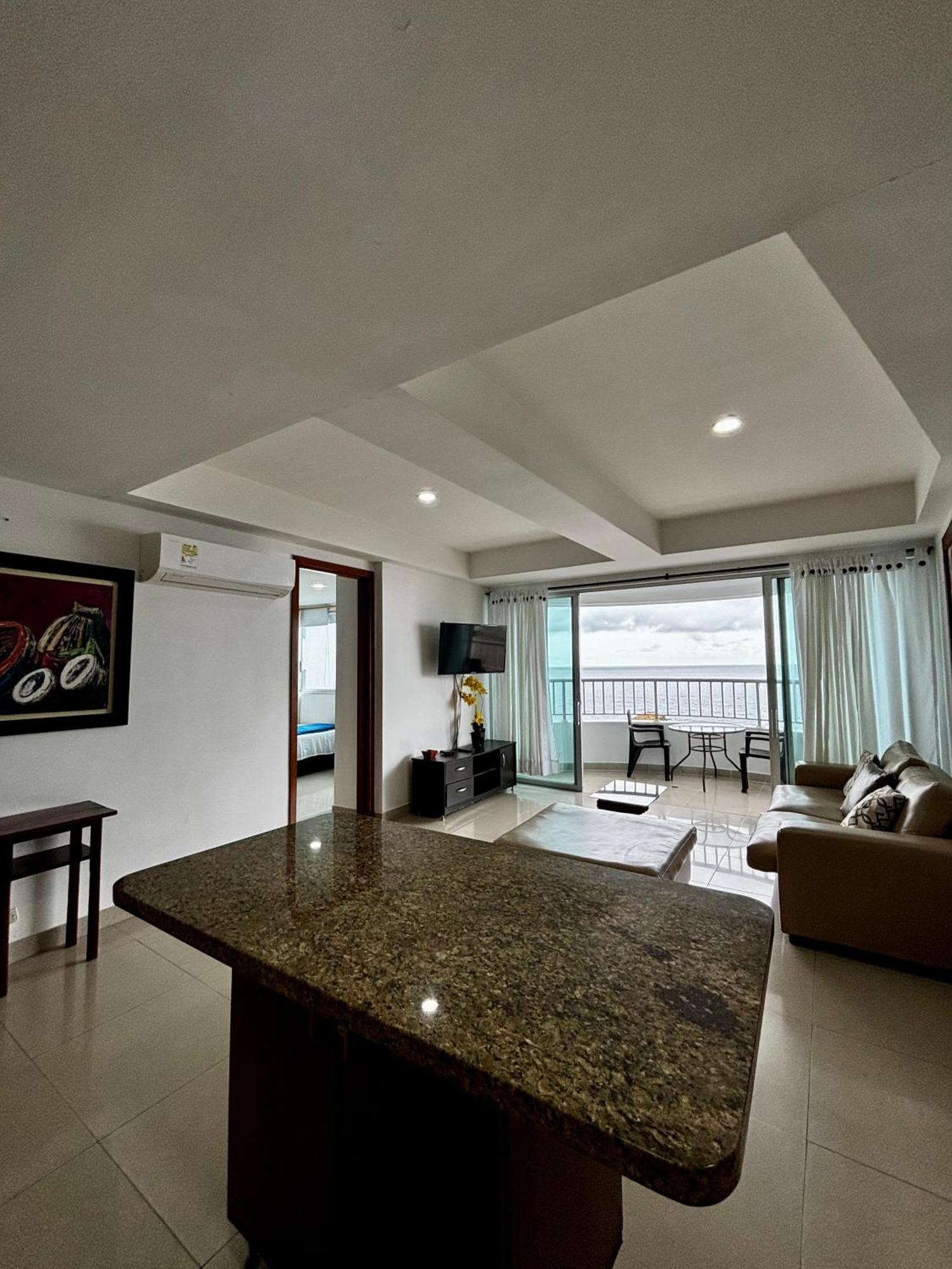 Apartamento Paraiso En Bocagrande Con Vista Al Mar