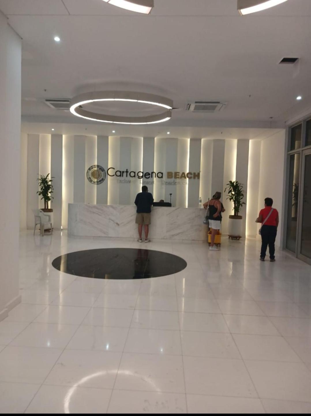 Aeropuerto A Un Minuto Apartamento