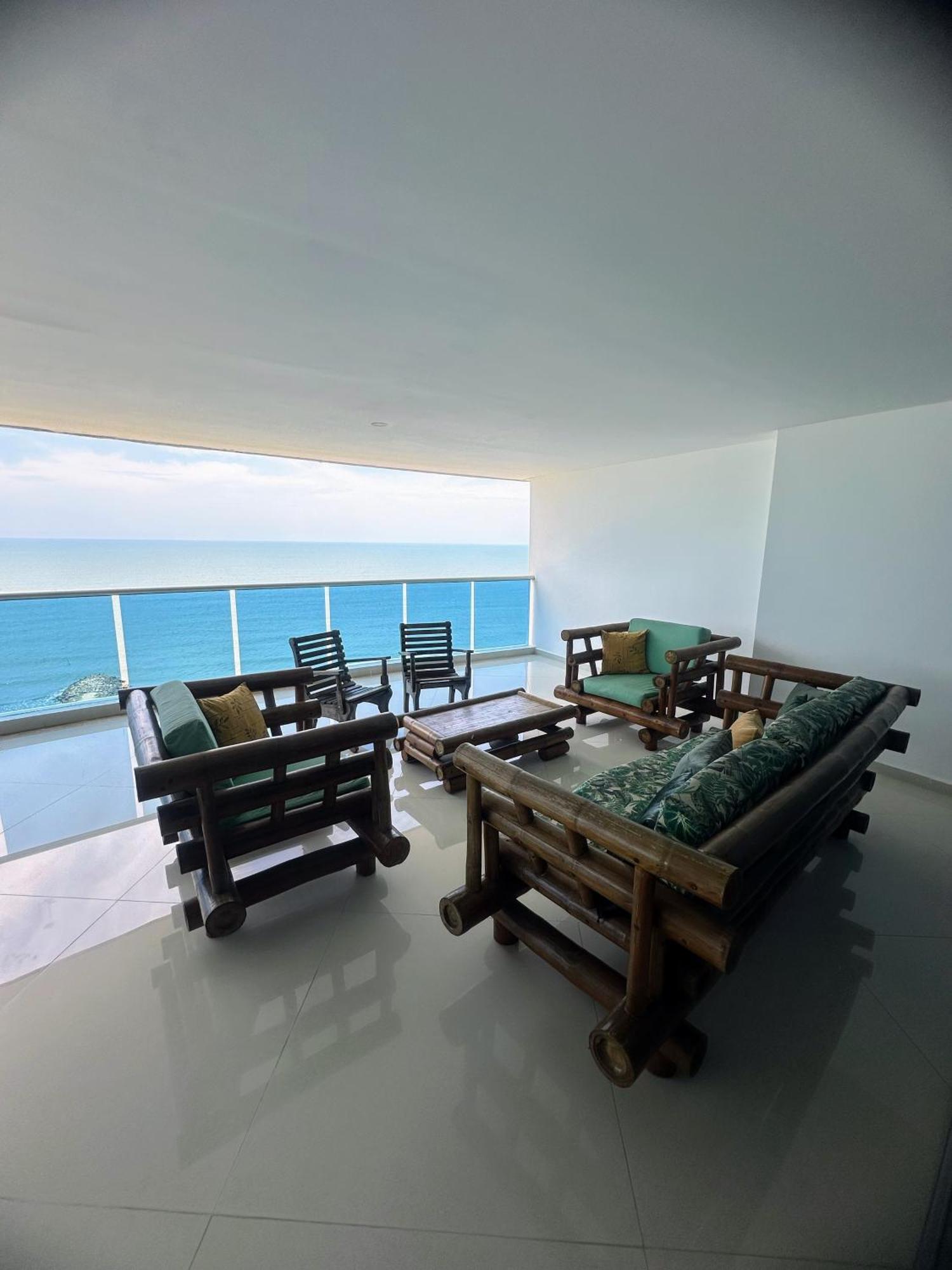 Amplia Casa Con Piscina A 40 Mts De Playa En Castillo Grande Сasa de vacaciones Cartagena