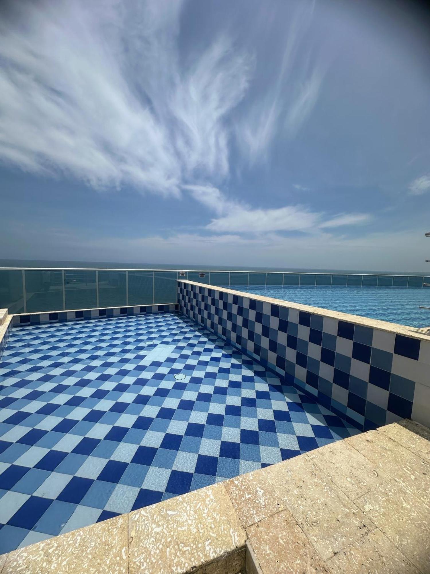 Amplia Casa Con Piscina A 40 Mts De Playa En Castillo Grande Cartagena