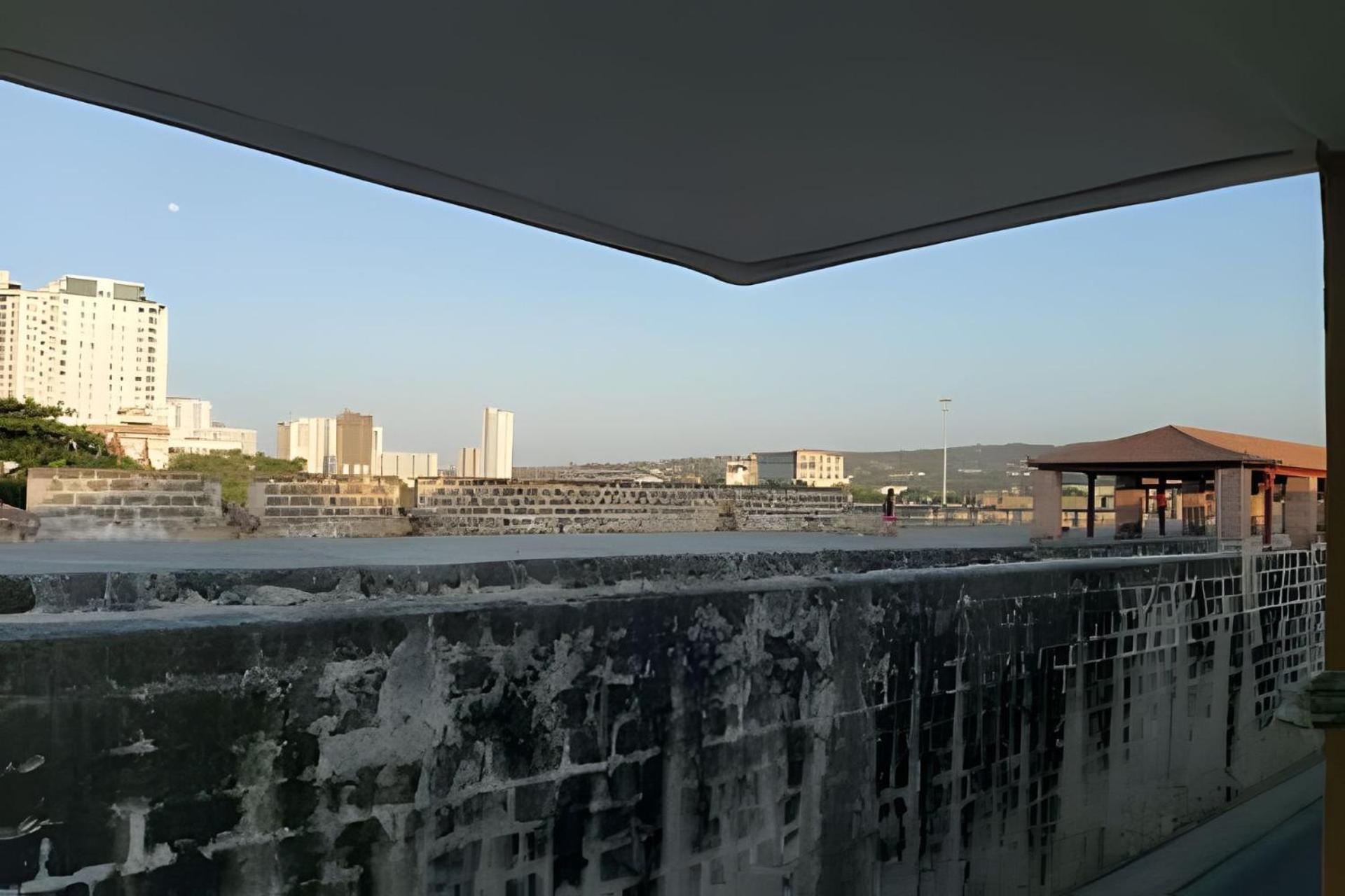 En La Ciudad Amurallada Cerca De Todo Apartamento *