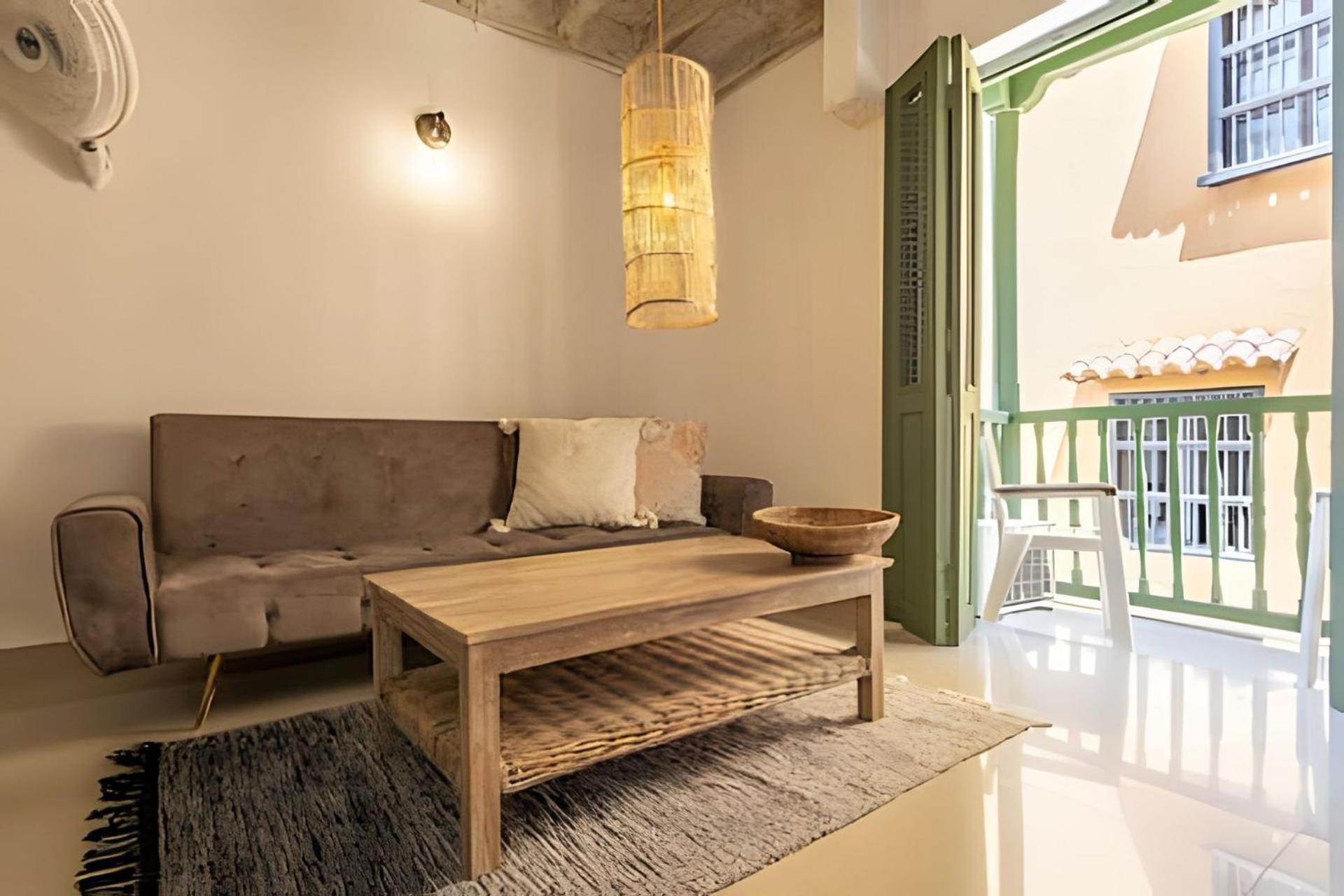 Laurdhomes Duplex Old City, Plaza Santo Domingo