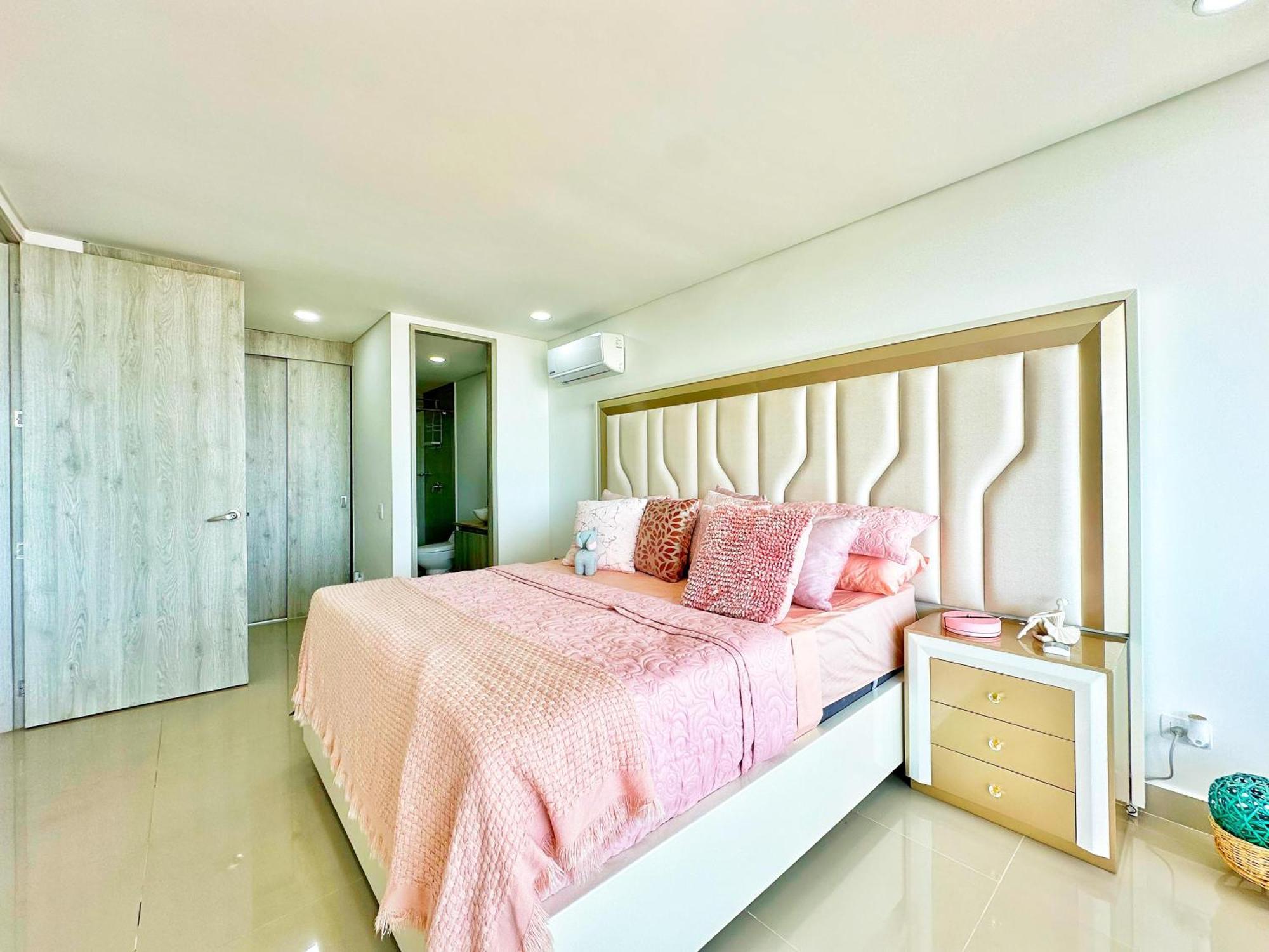 Apartment Ocean View-valentino! By Airport!
