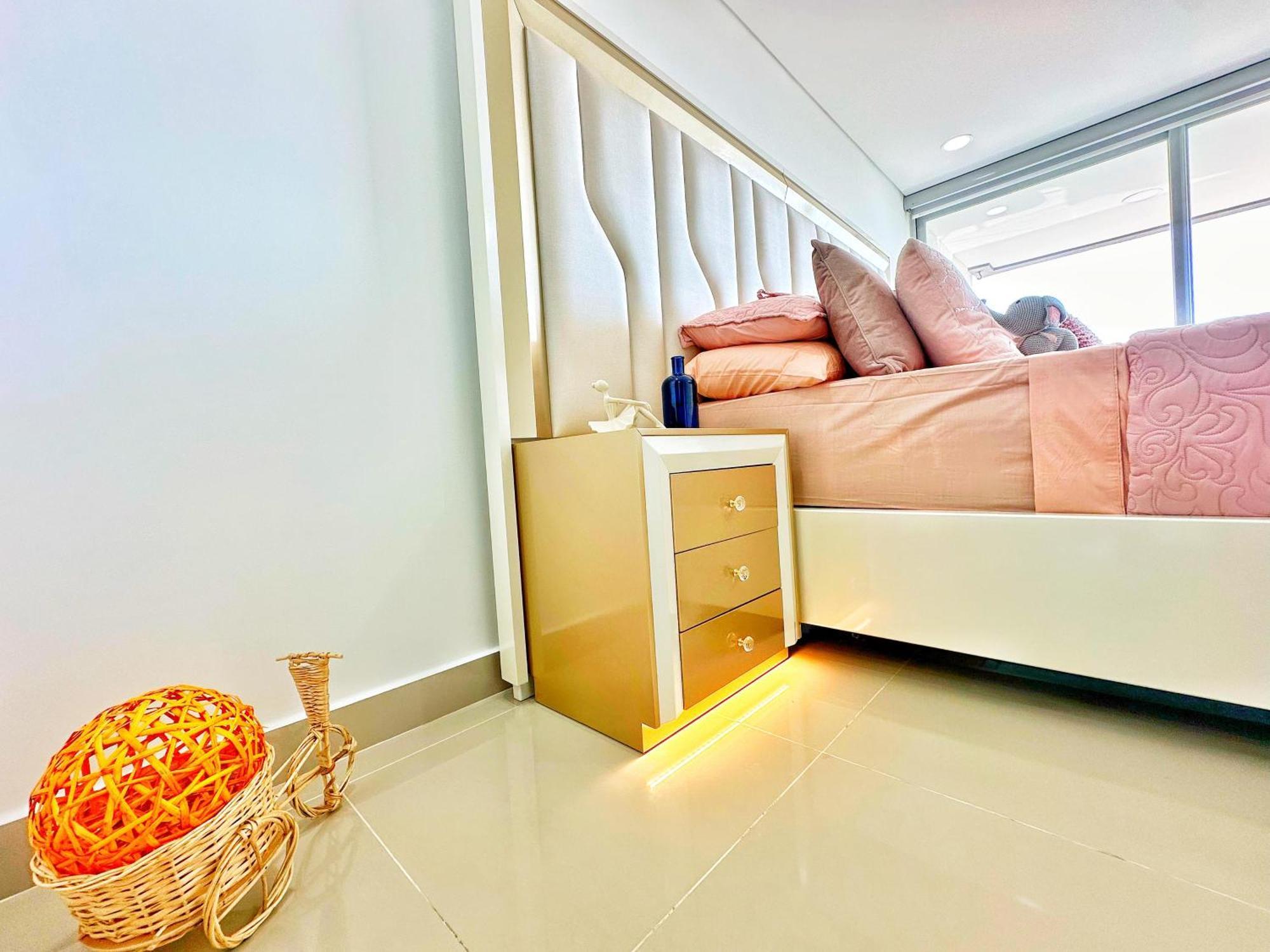 Apartment Ocean View-valentino! By Airport! *
