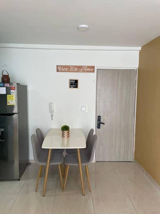 Ambiente Caribe! Piso 26 - 3 Hab Apartamento *