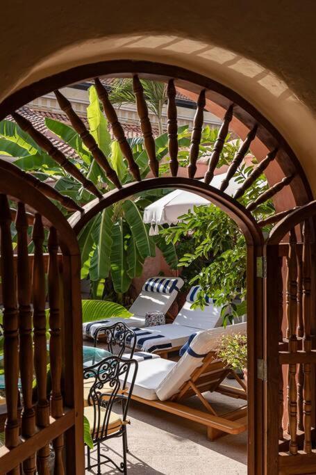 Luxury Tropical In Historic Villa *
