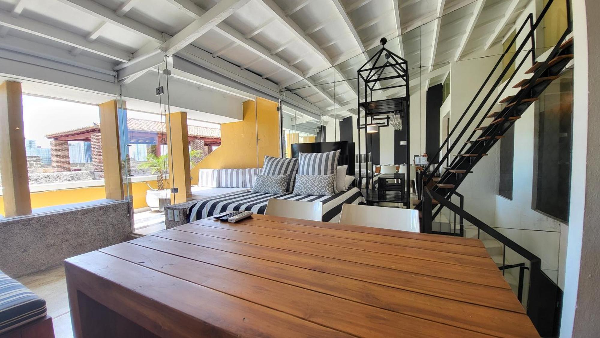 Apartamento Apartamento Duplex Vista Al Mar Y Murallas Nuevo En La Ciudad Amurallada *