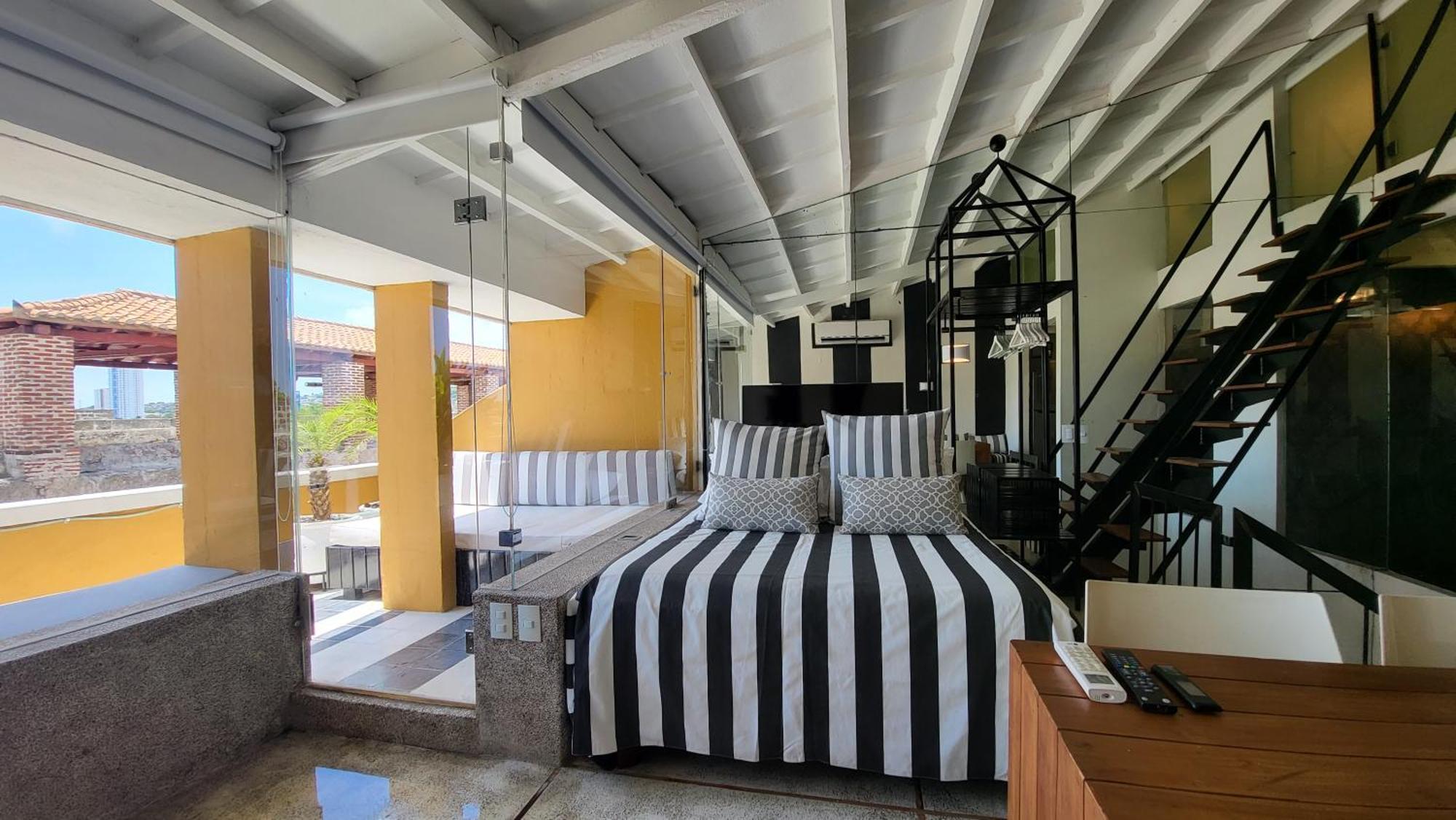 Apartamento Duplex Vista Al Mar Y Murallas Nuevo En La Ciudad Amurallada Apartamento