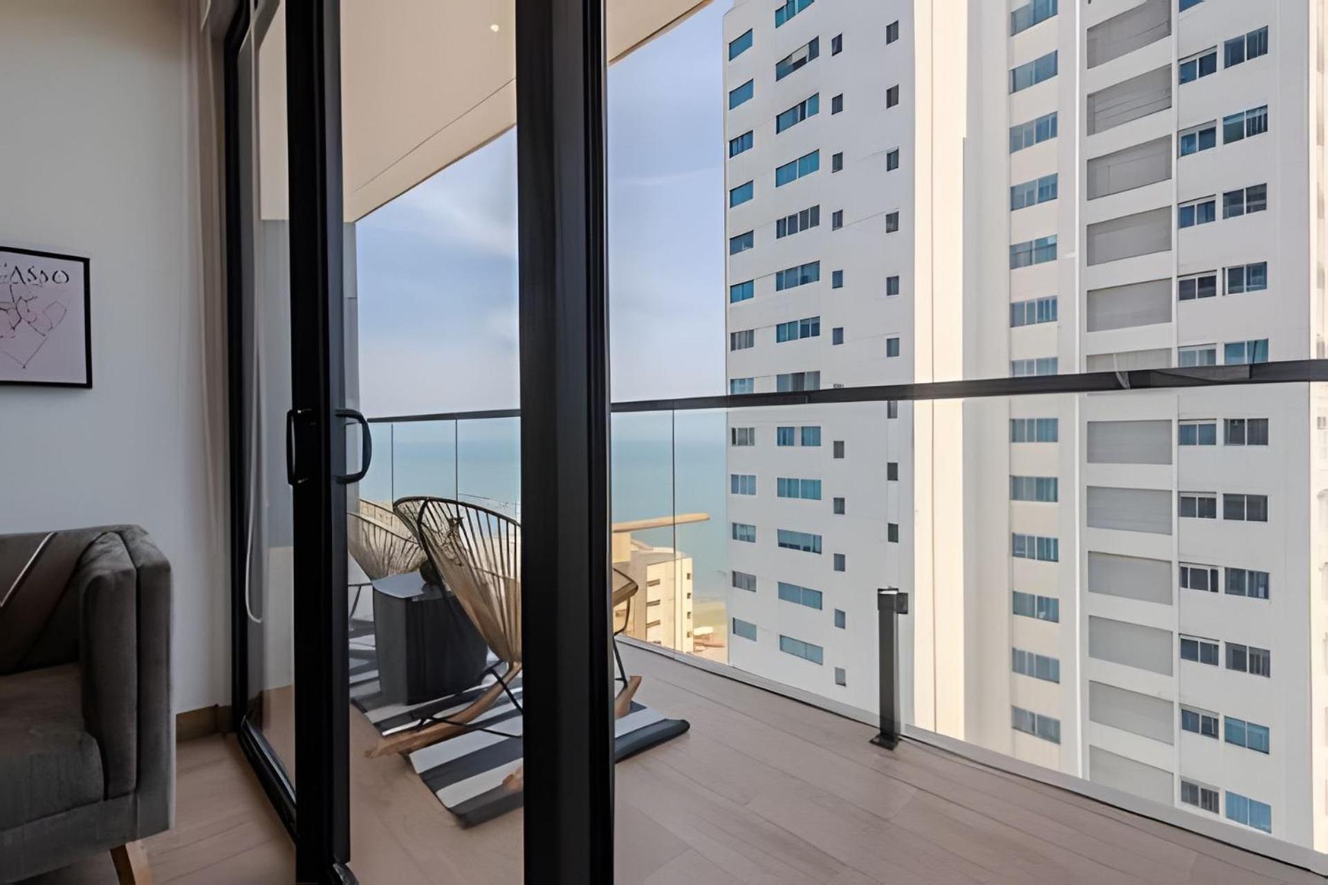 Stunning Sea View And Historic Center 20th Fl/ 2br Cartagena