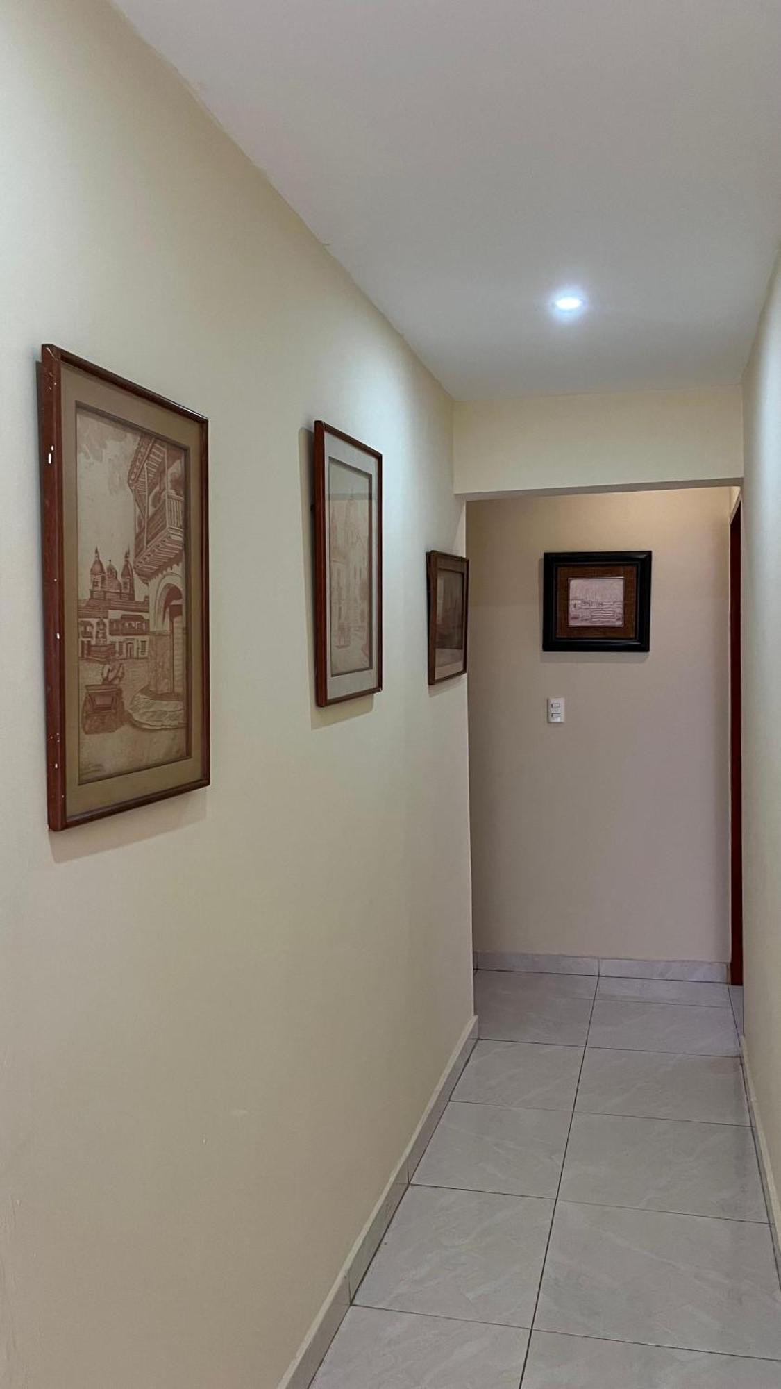 Hotel Airport Crespo *