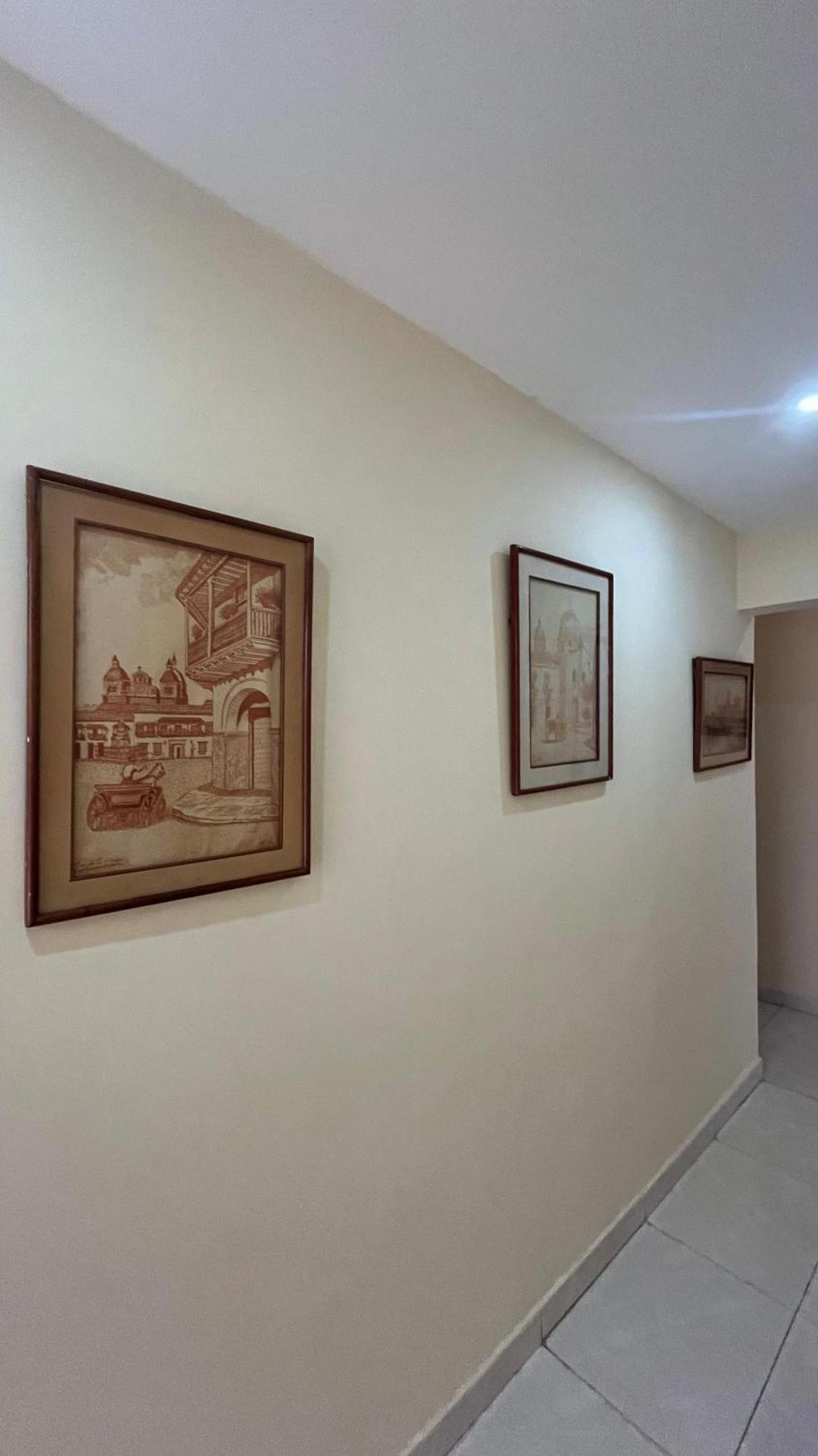 Hotel Airport Crespo