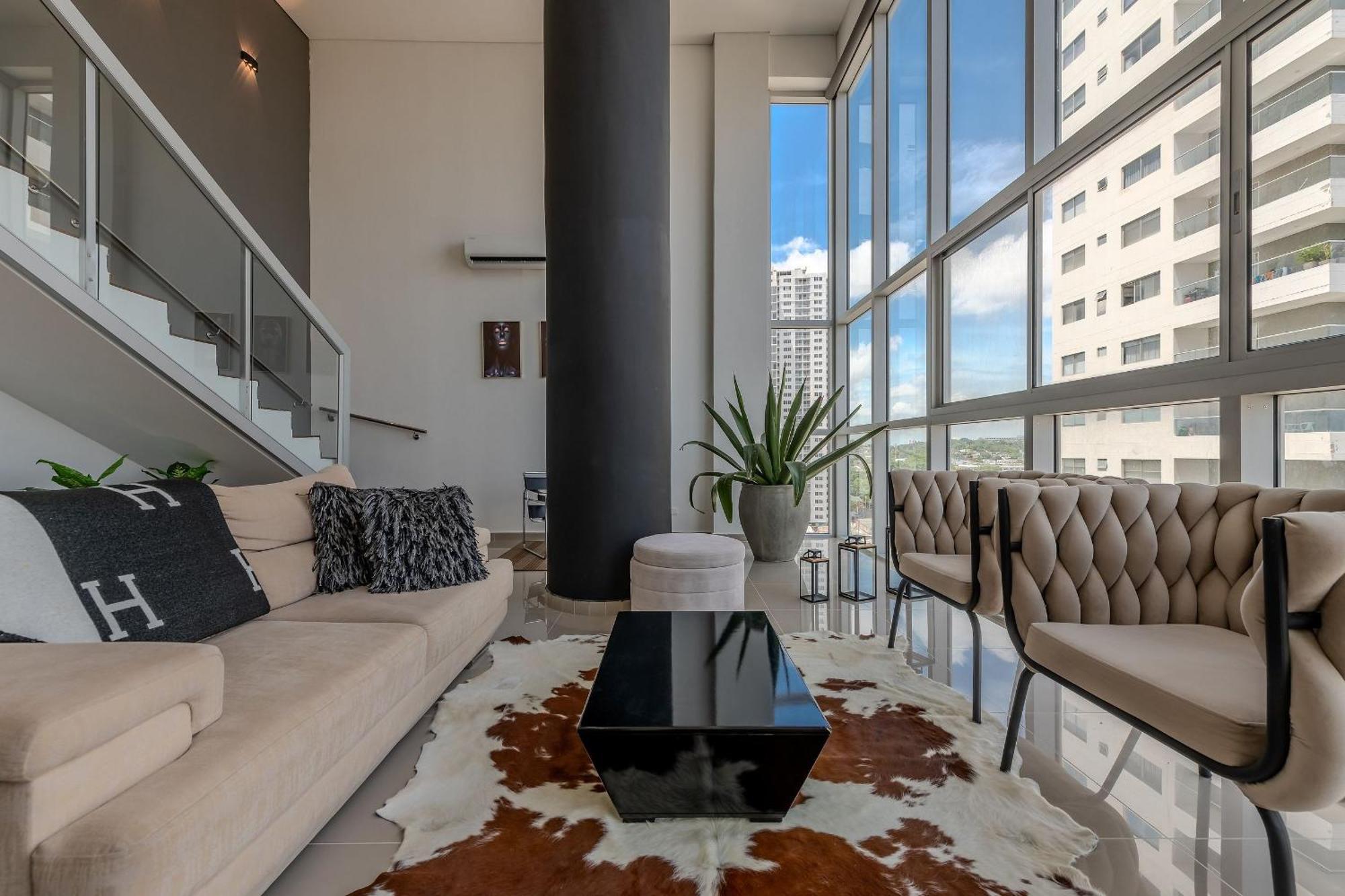 Modern 3br Duplex Apt. Great View And Location Apartamento *