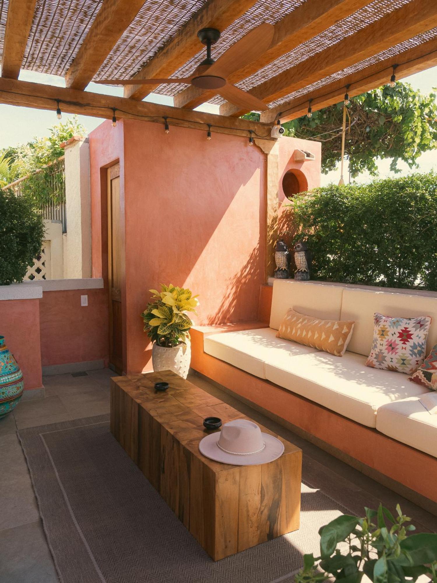 Villa Colonial Luxury House In *