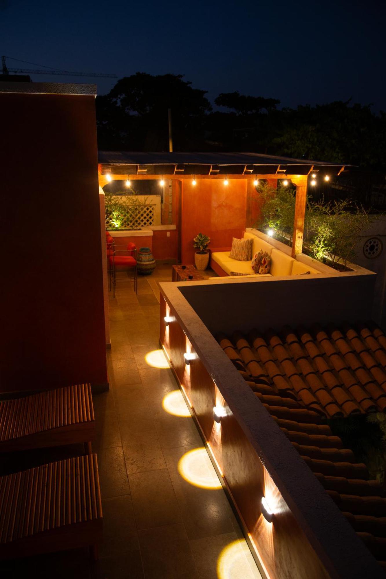 Colonial Luxury House In *