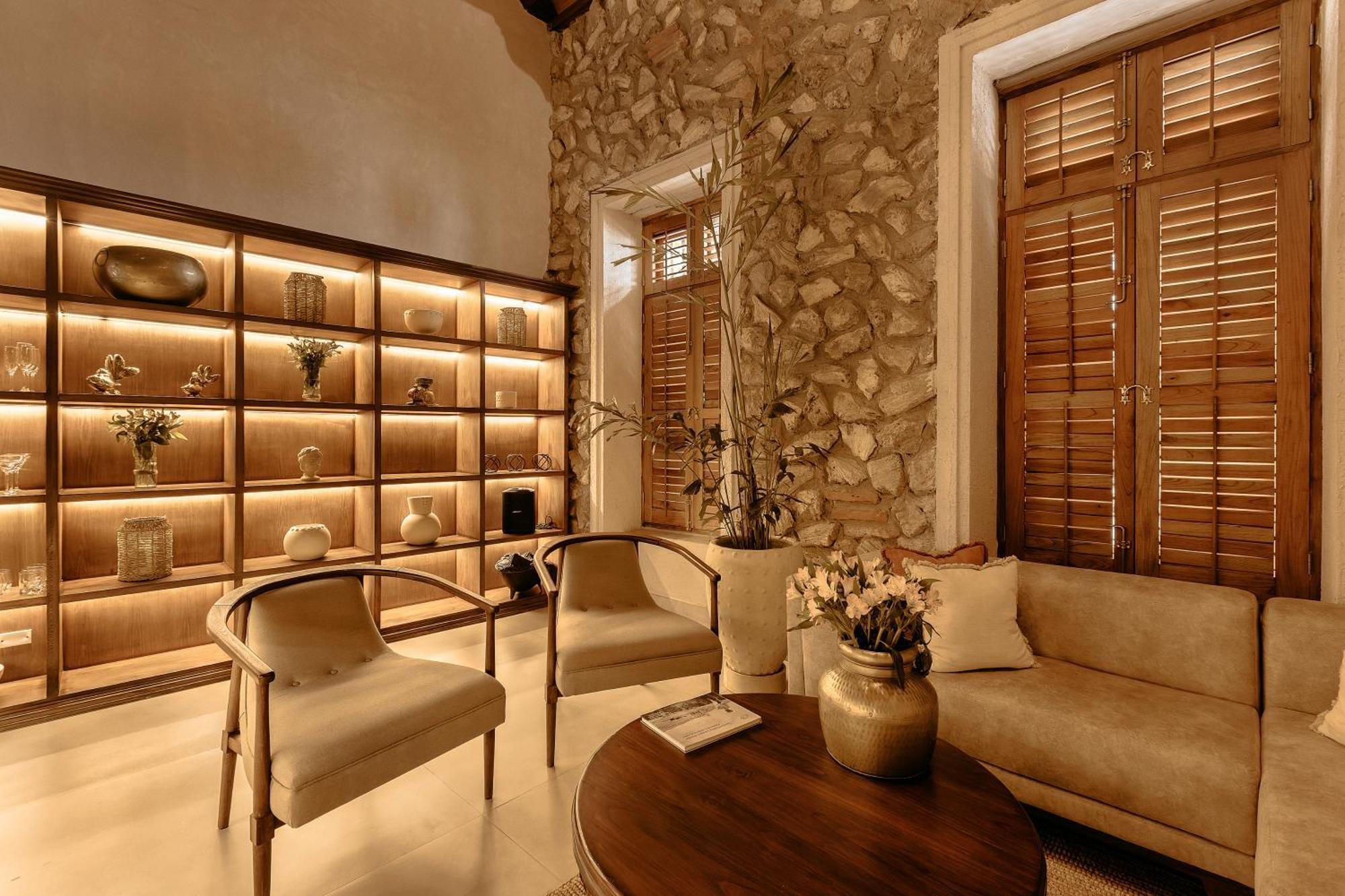 Villa Colonial Luxury House In *