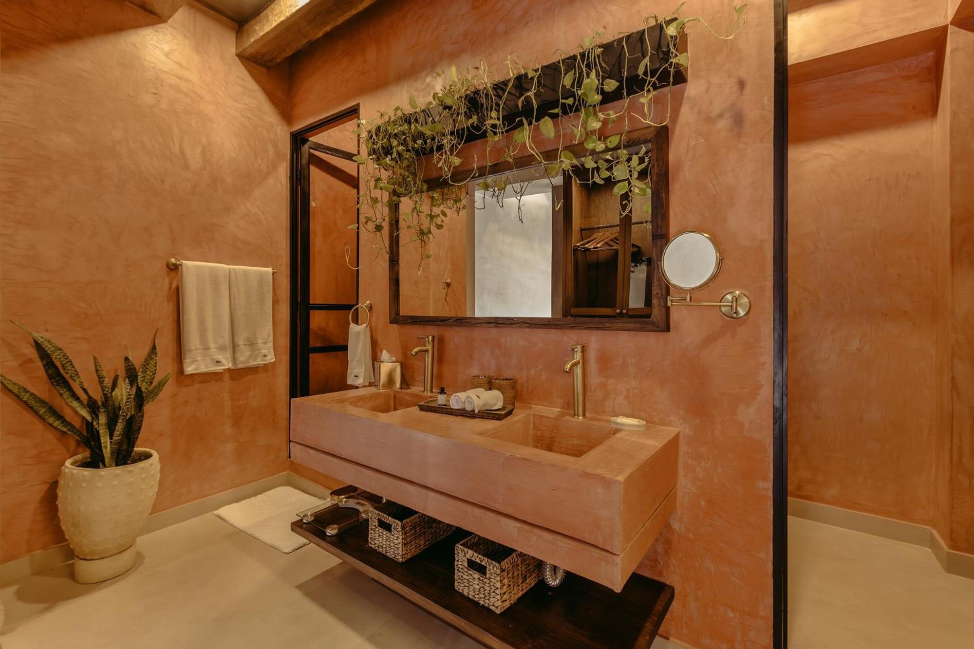 Villa Colonial Luxury House In *