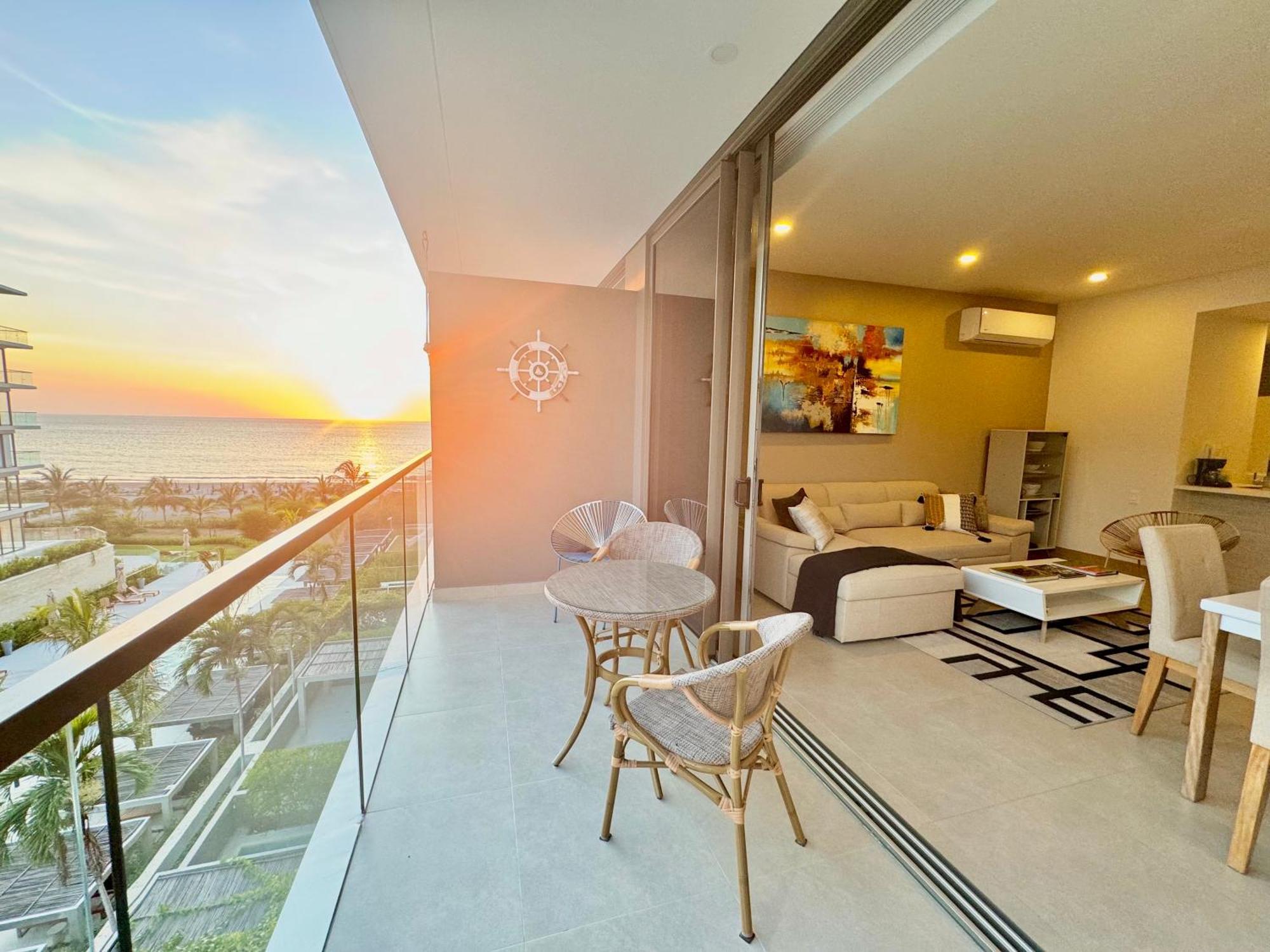 Morros Zoe - Manzanillo Del Mar - *