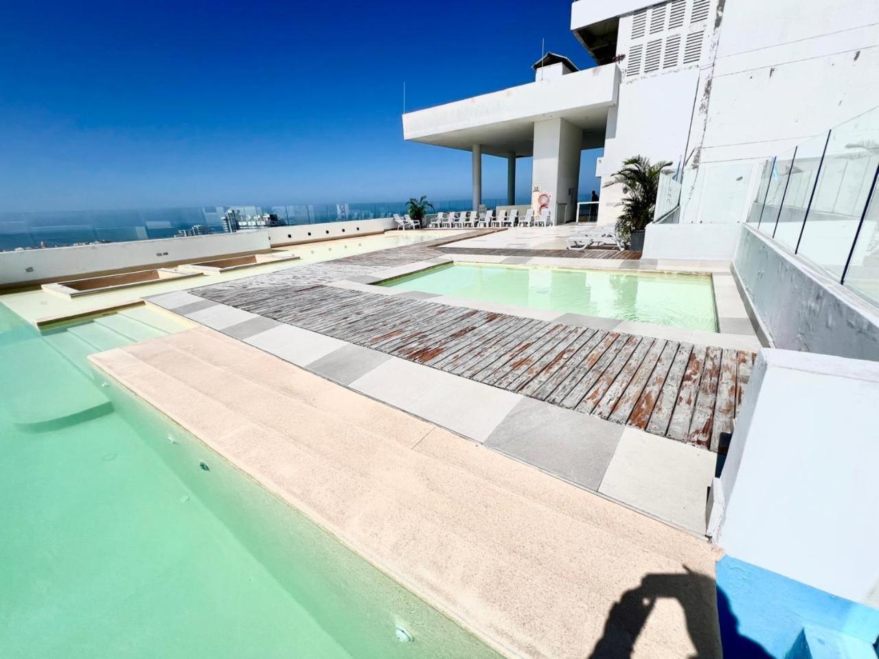 Apartamento Lujoso Frente Al Mar En Nuevo *
