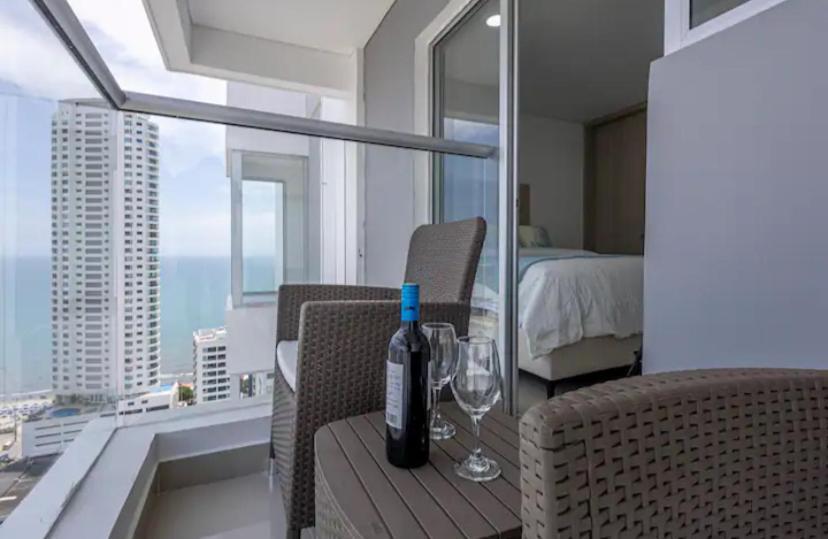 Espectacular Duplex En Bocagrande Con Vista Al Mar Y La Bahia Cartagena