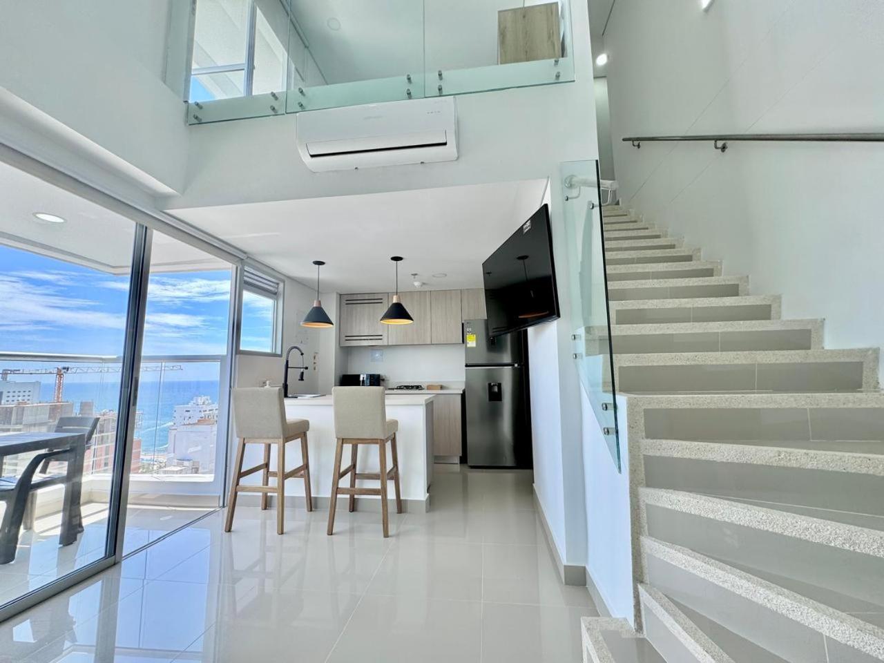 Espectacular Duplex En Bocagrande Con Vista Al Mar Y La Bahia *
