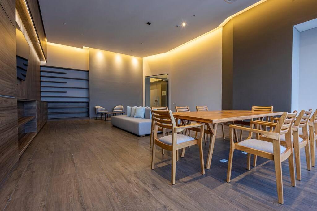 Apartamento New Vibrant & Memorable In Cartagena, Col *