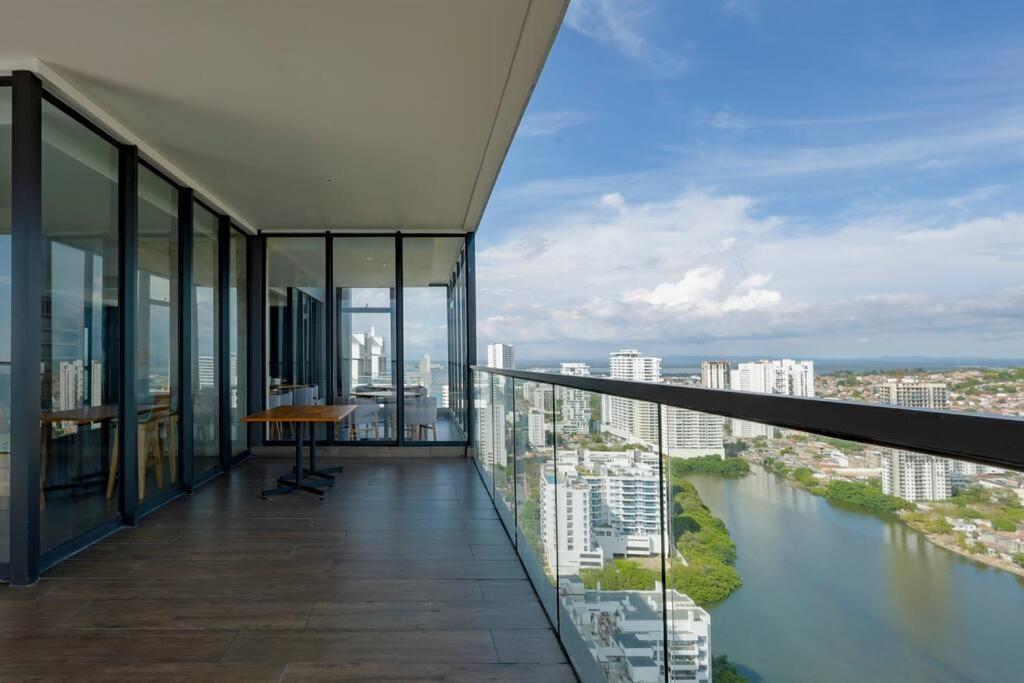 New Vibrant & Memorable In Cartagena, Col Cartagena