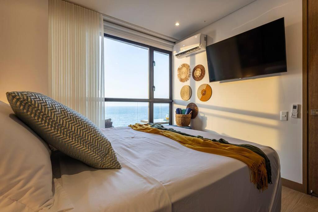 New Vibrant & Memorable In Cartagena, Col