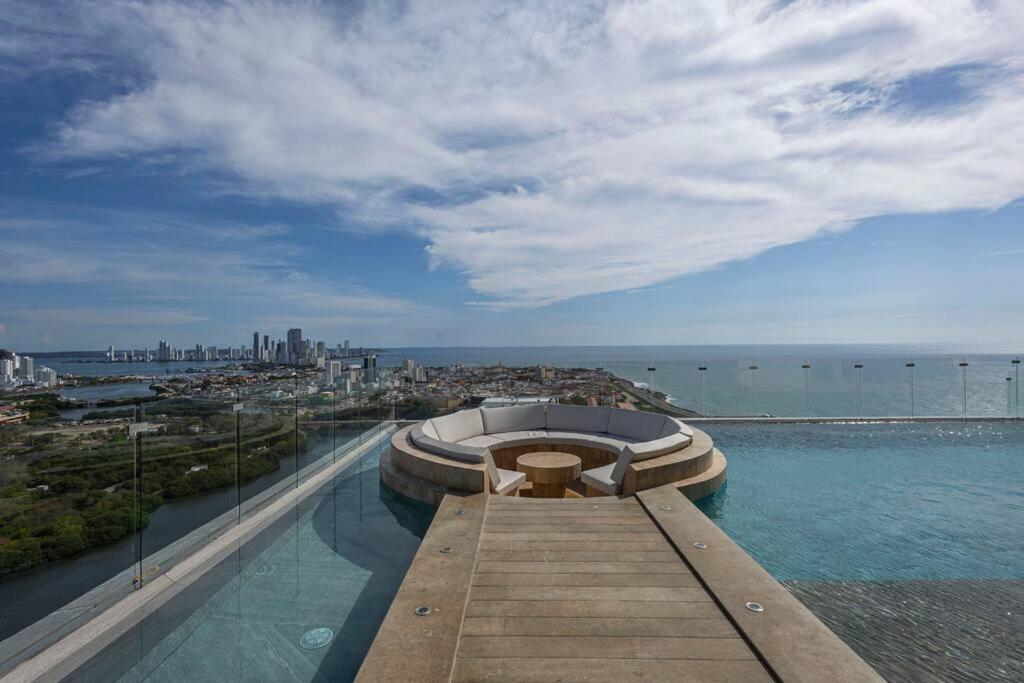 New Vibrant & Memorable In Cartagena, Col