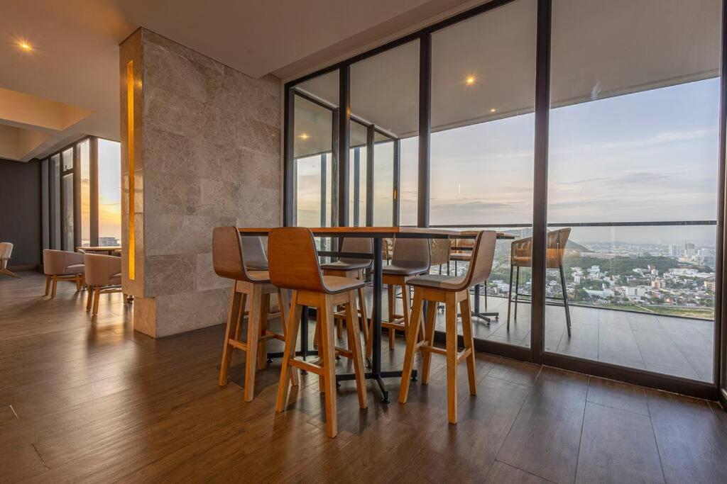 Apartamento New Vibrant & Memorable In Cartagena, Col *