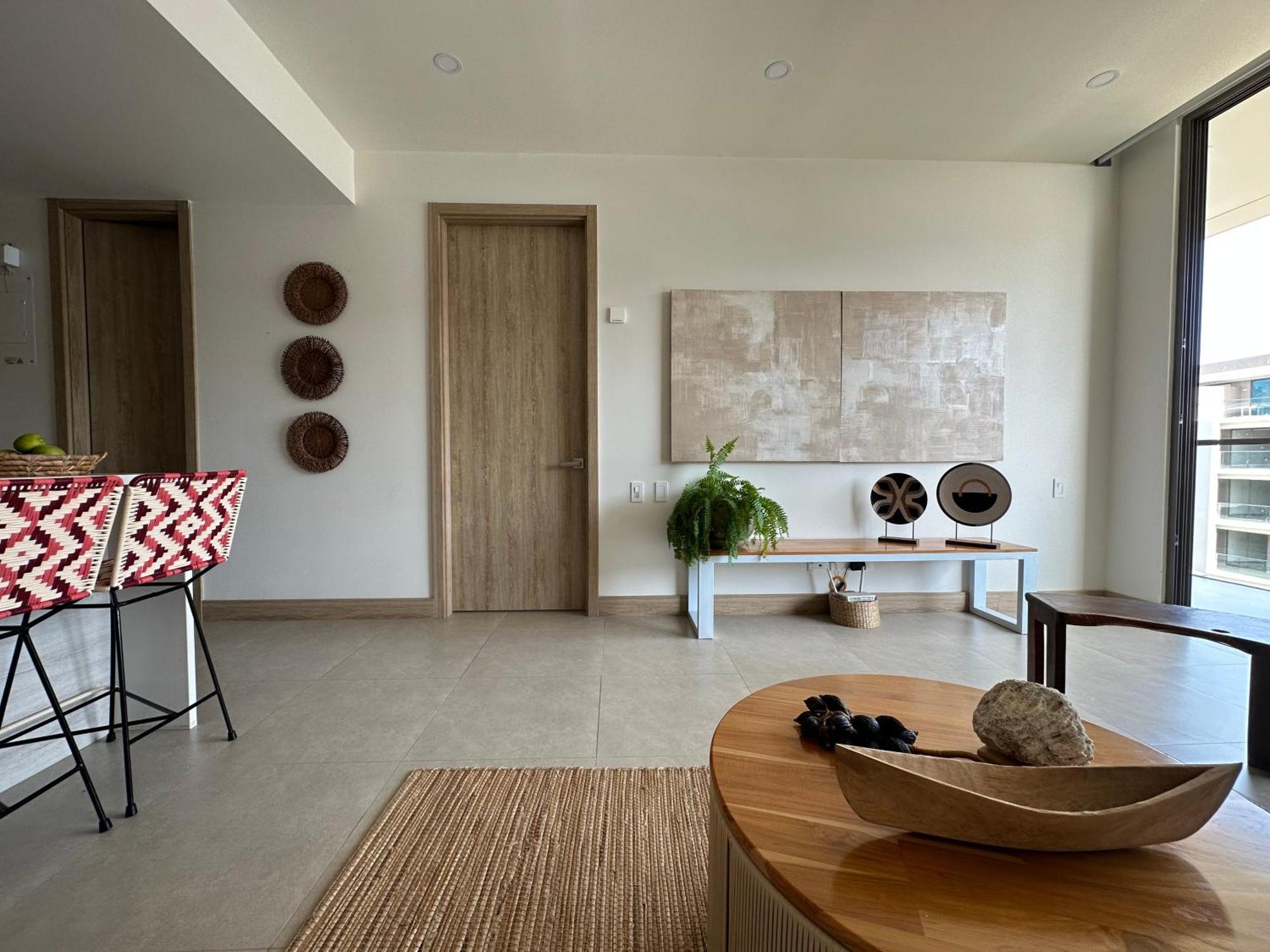 Apartamento En Frente Al Mar Con piscina