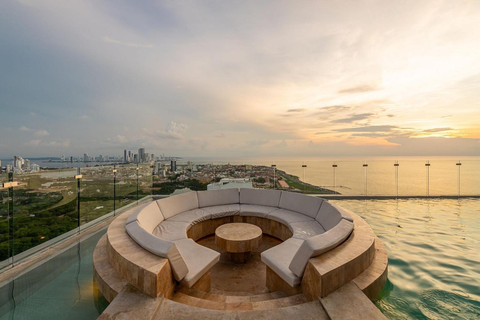 Apartamento New Beautiful Sea View And Walled 2br