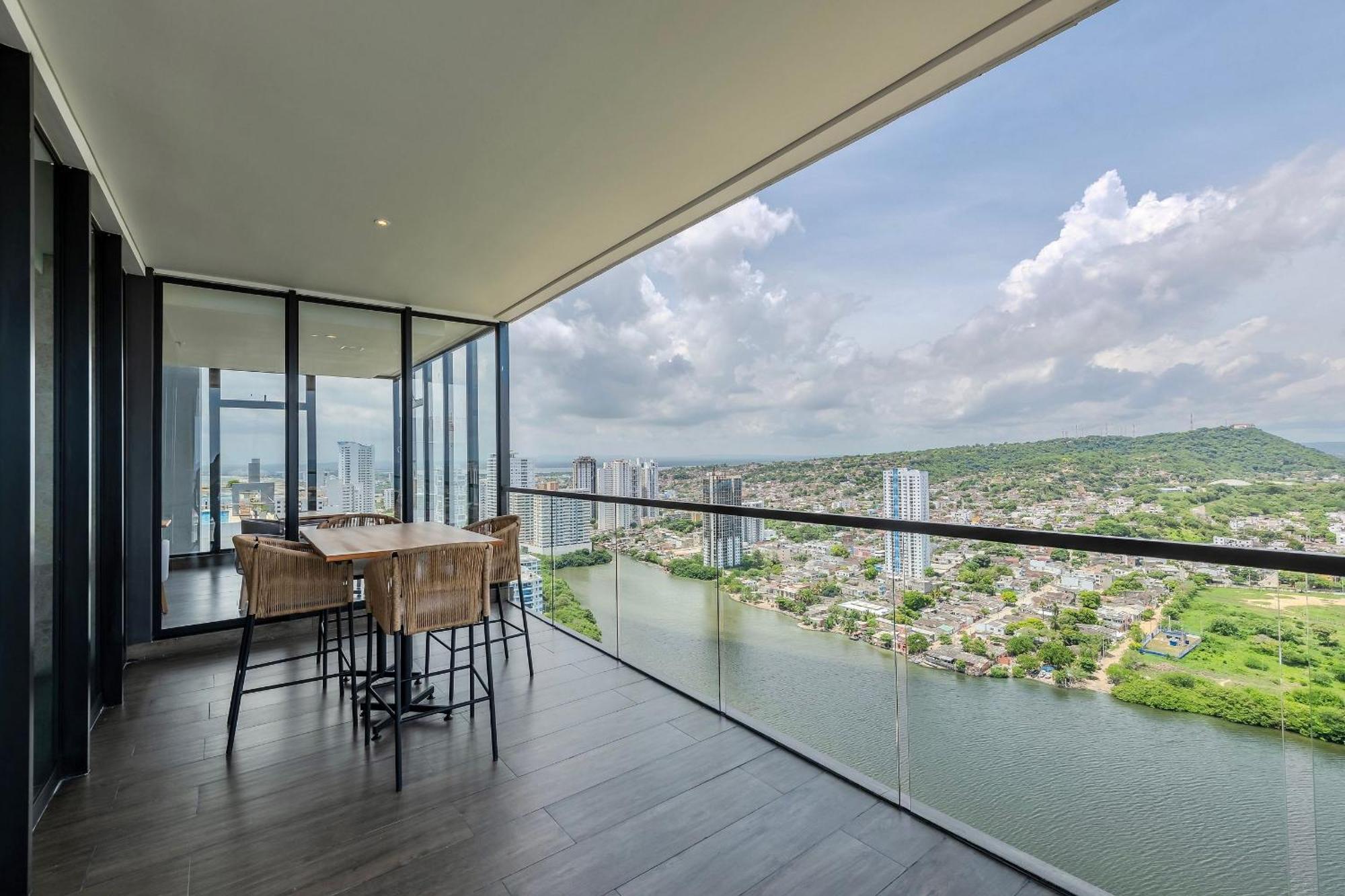 Apartamento Stunning Sea View And Historic Center 20th Fl/ 2br