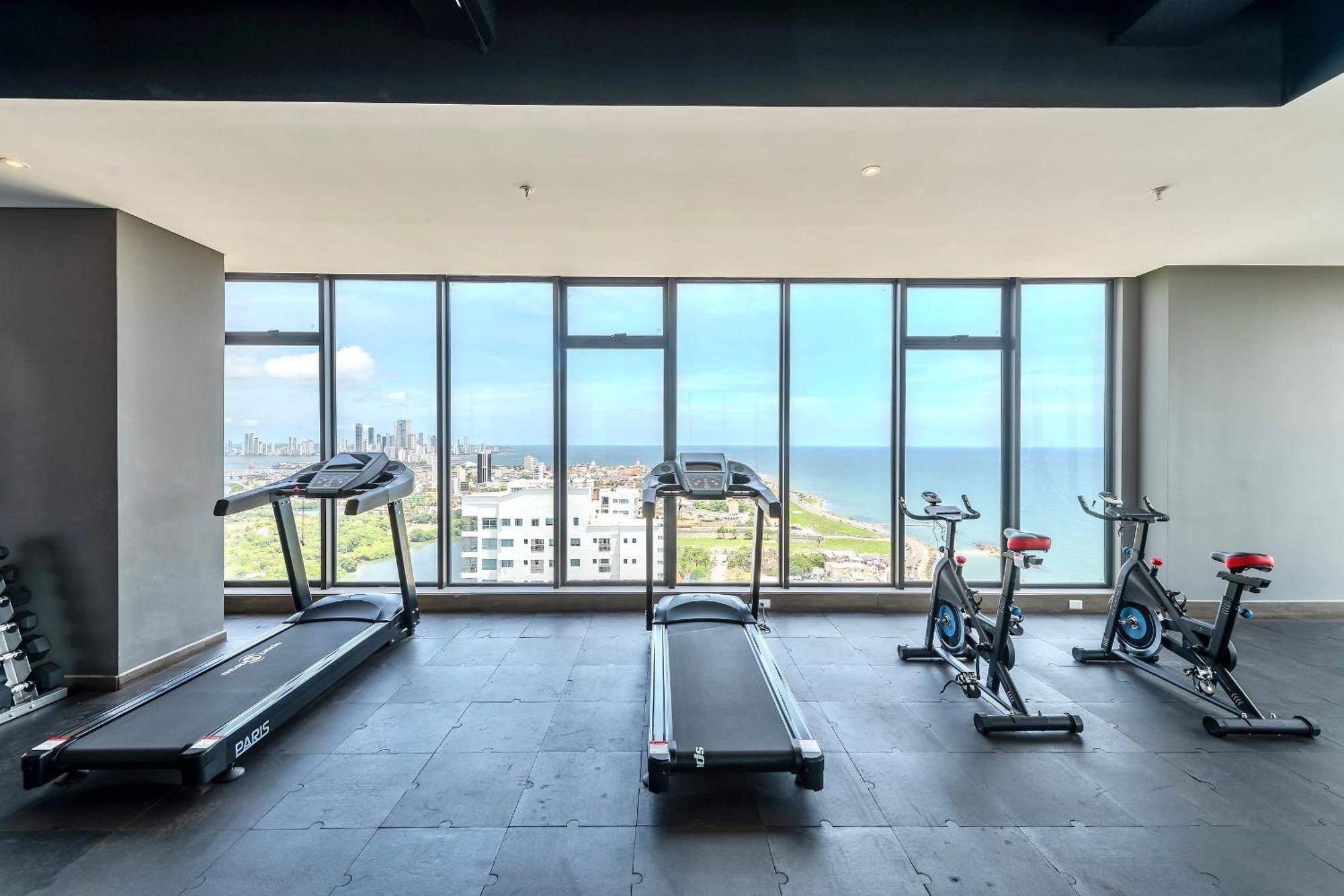 Stunning Sea View And Historic Center 20th Fl/ 2br Cartagena