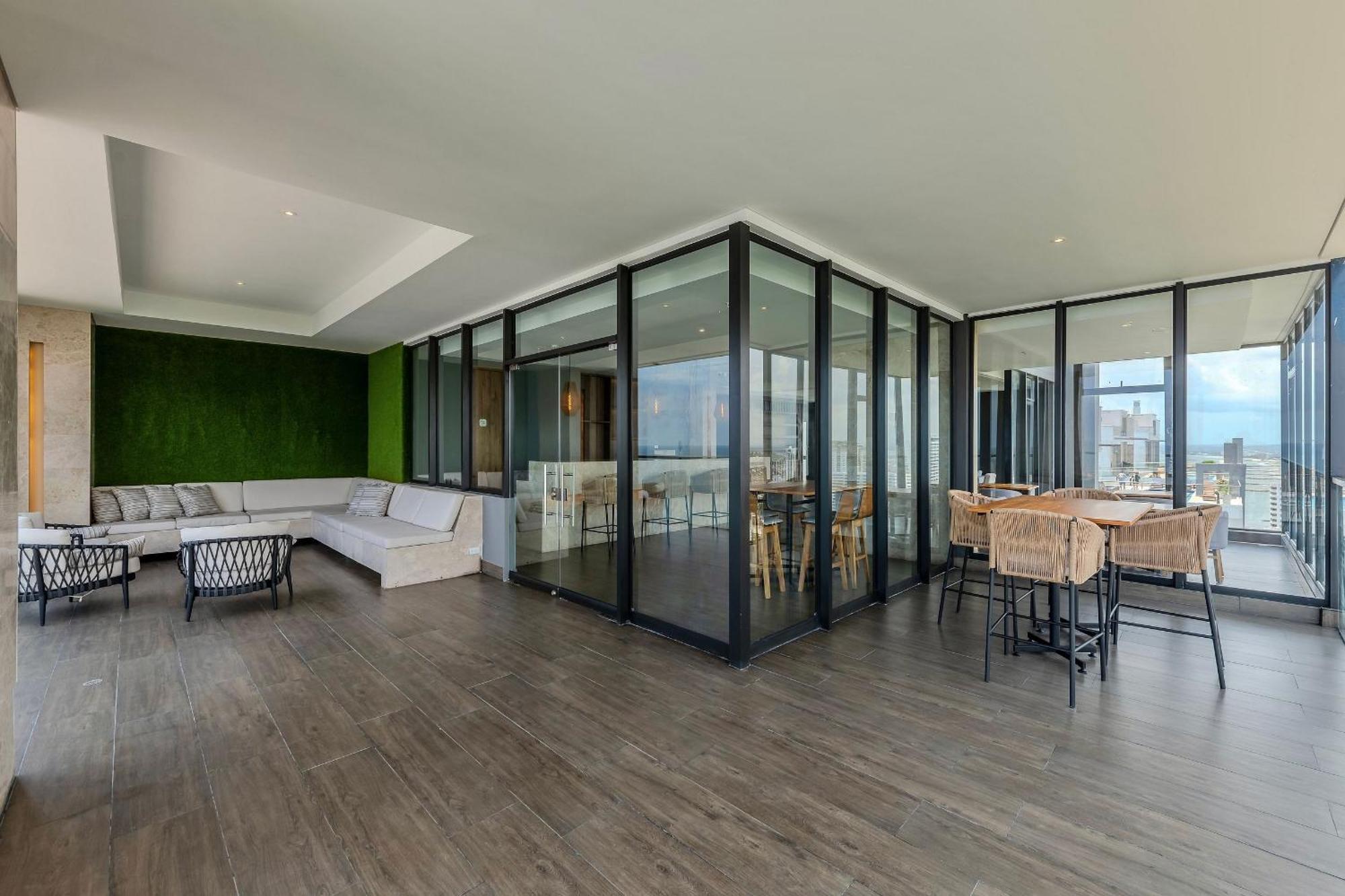 Apartamento Stunning Sea View And Historic Center 20th Fl/ 2br *