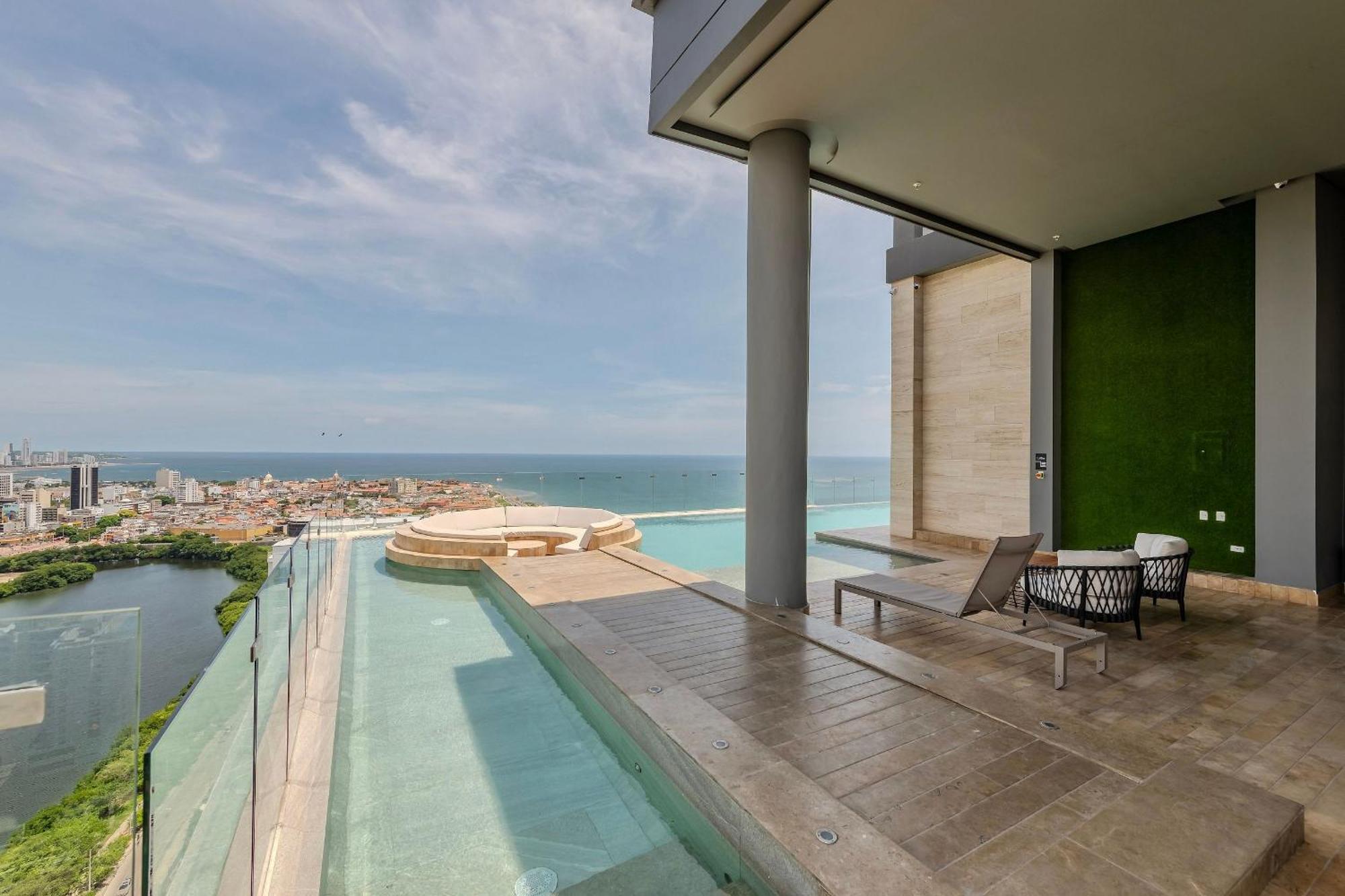 Stunning Sea View And Historic Center 20th Fl/ 2br Apartamento Cartagena