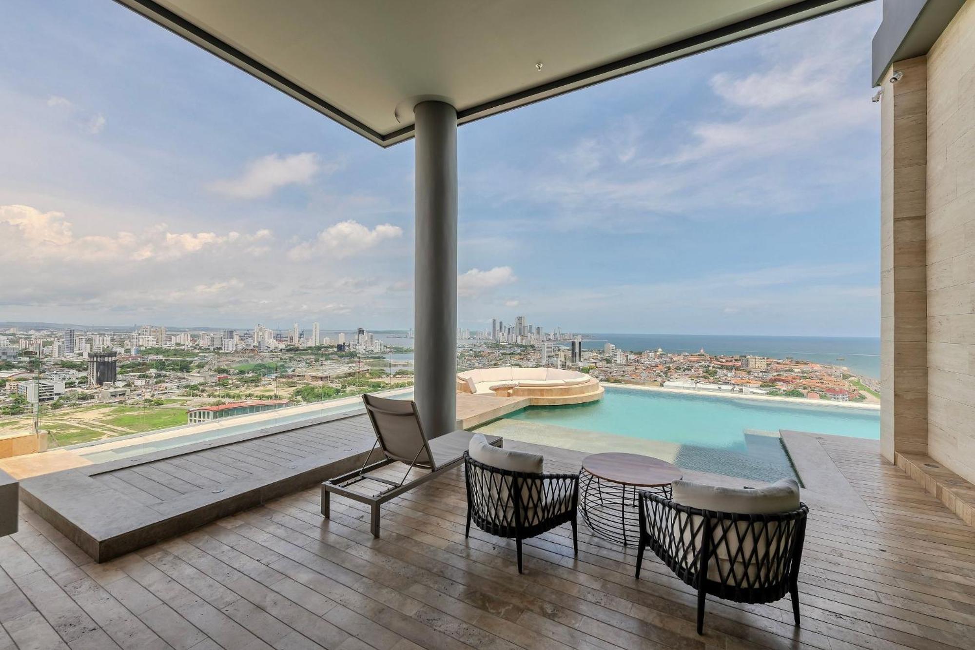 Stunning Sea View And Historic Center 20th Fl/ 2br Apartamento