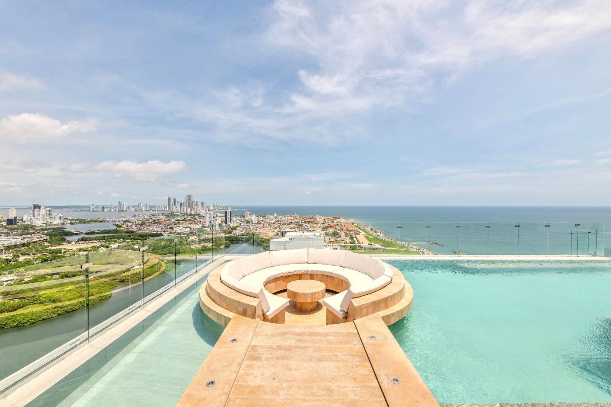 Stunning Sea View And Historic Center 20th Fl/ 2br Apartamento *