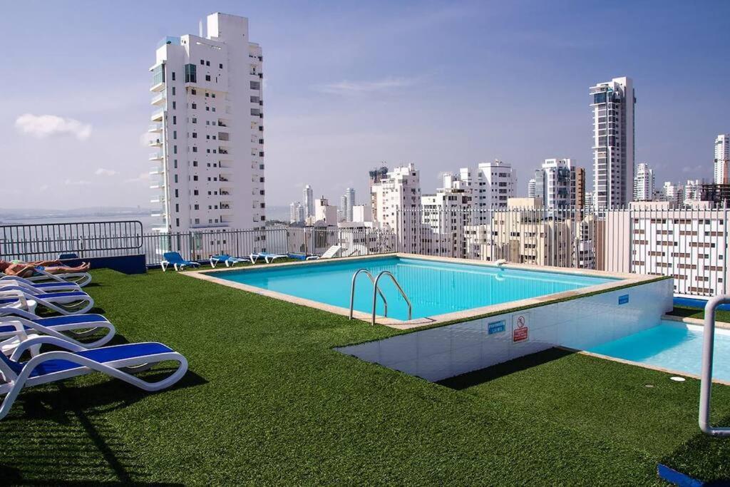 10mo Piso, Piscina, Jacuzzi Y A Pasos De La Playa Apartment Cartagena