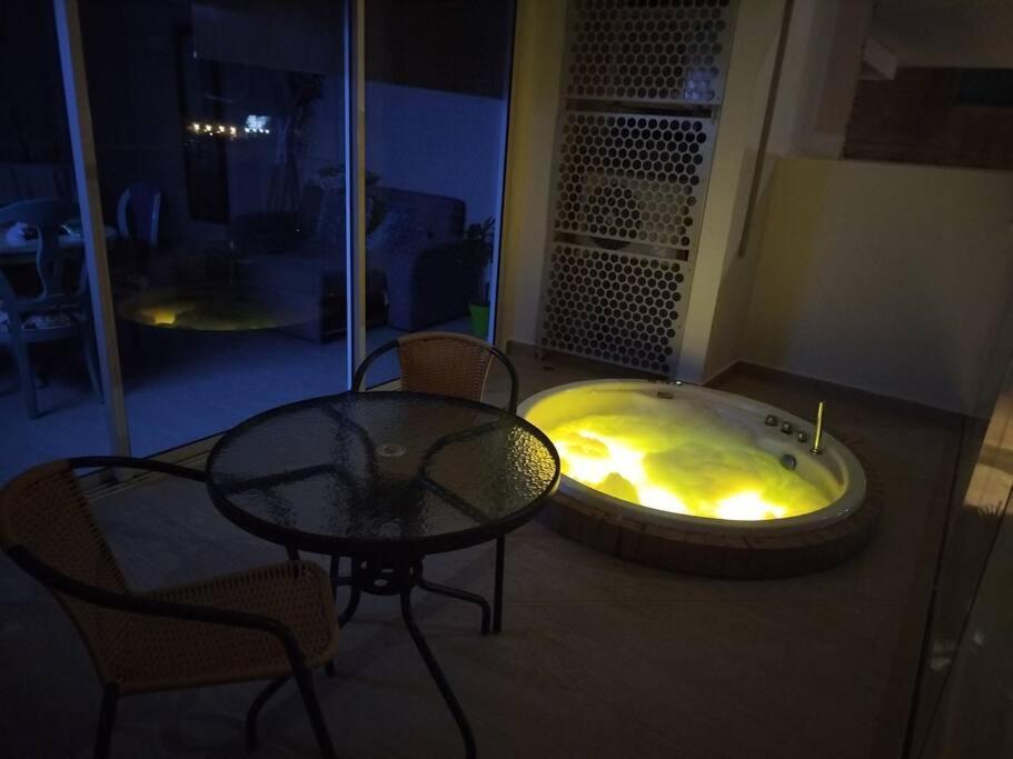 Martinique - Hermoso Con Jacuzzi En El Balcon! *