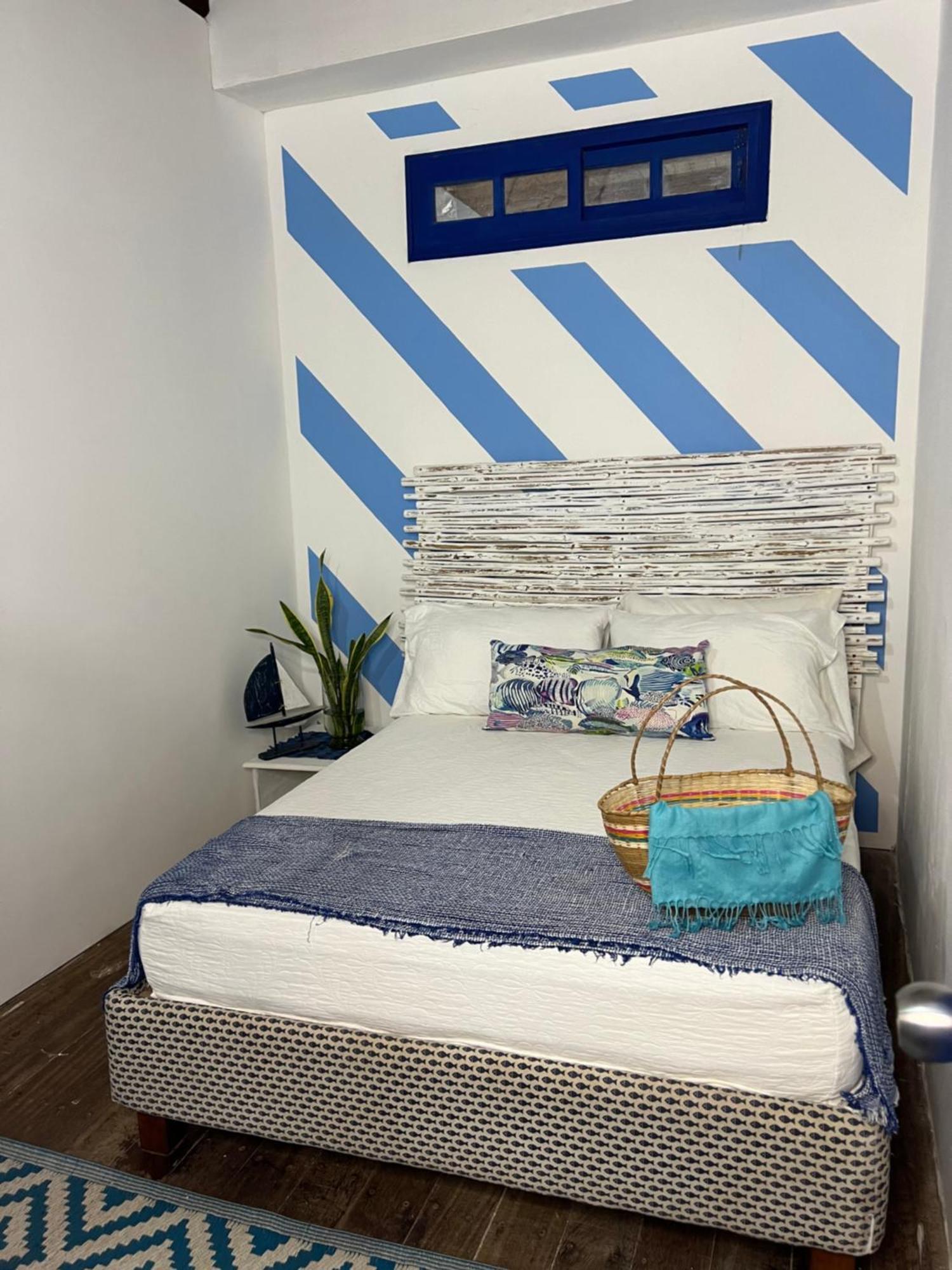 Hostal Mira Mira