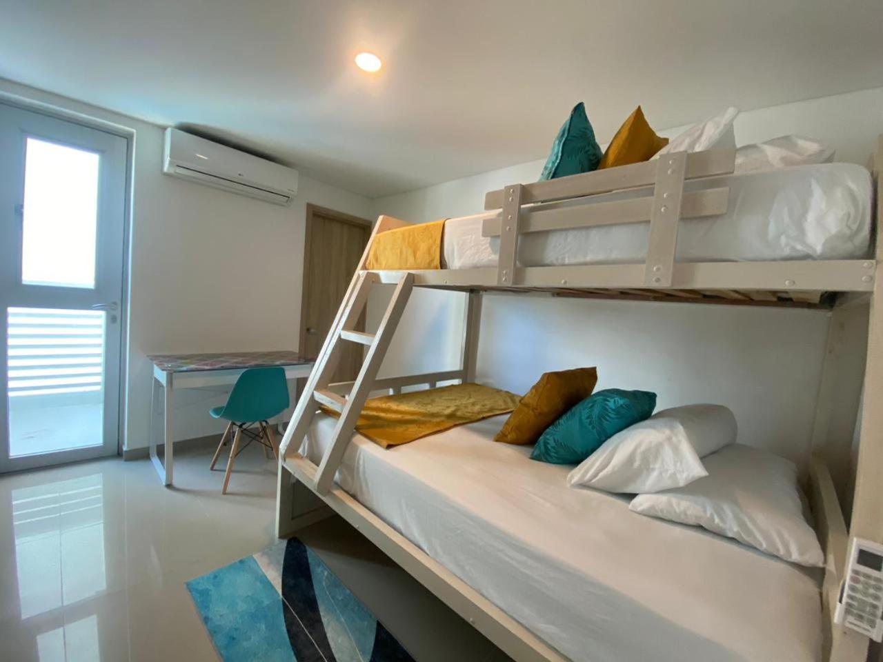 3 9 Personas Cerca A La Playa Wifi Y Parqueadero Apartamento Cartagena
