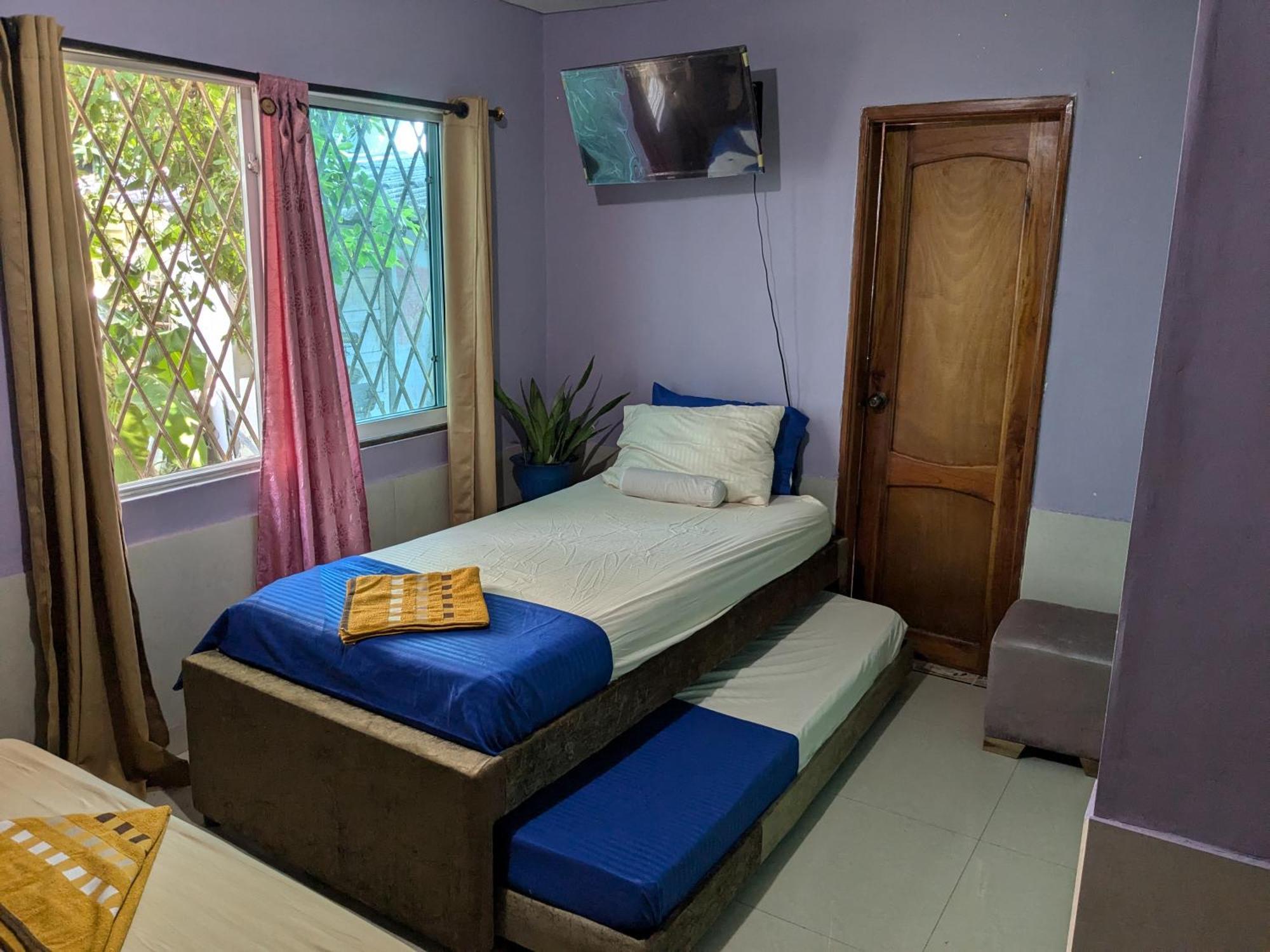 Me Quedo Aqui, Privado Y Cerca Del Aeropuerto Habitación en casa particular