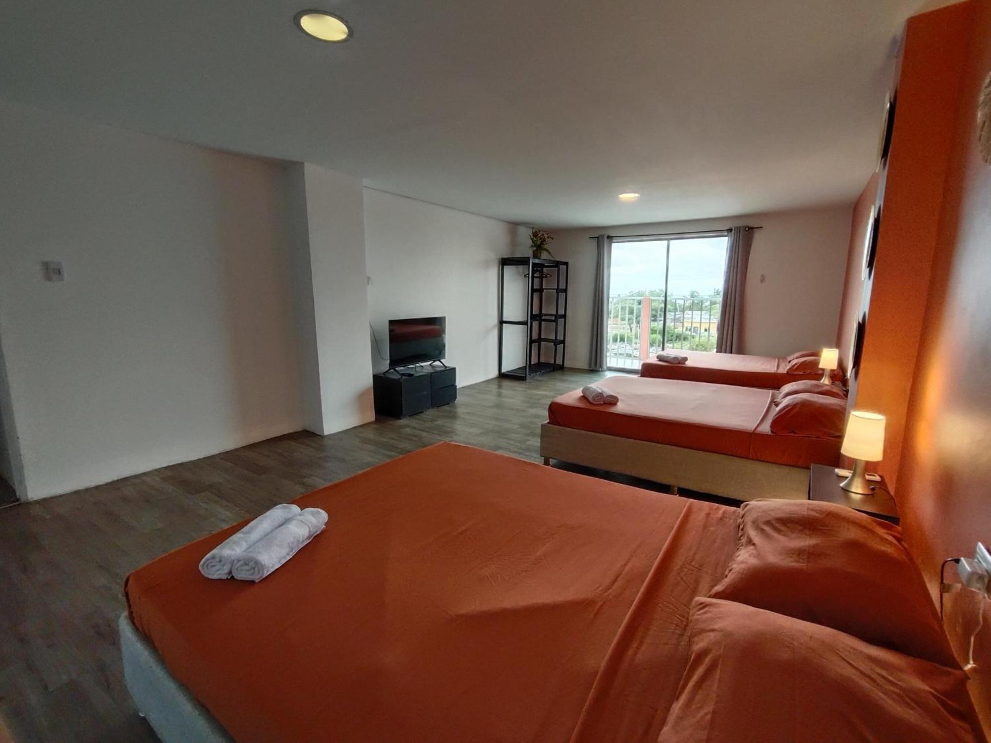 Harmony Deluxe Hotel *