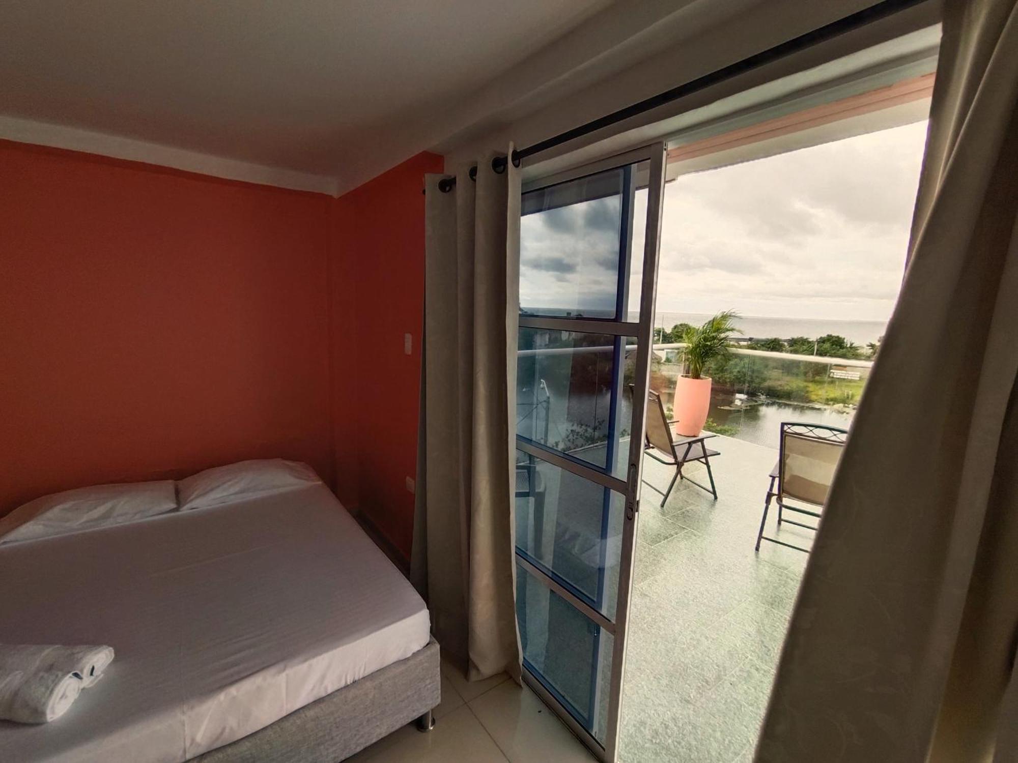 Harmony Deluxe * Cartagena