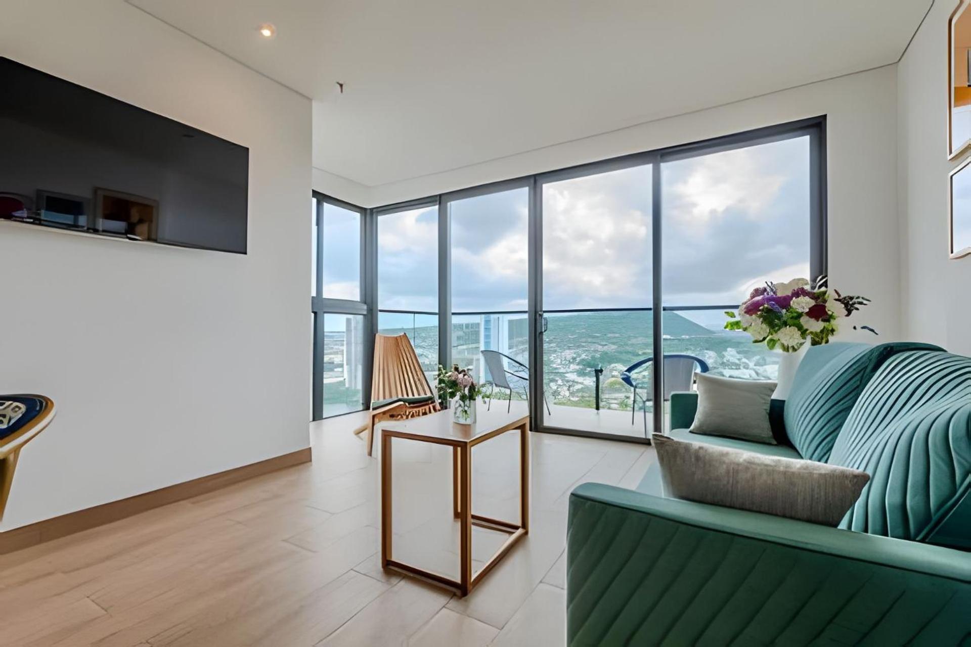 Apartamento Nuevo Con Impresionante Vista A La Laguna Piso 21 *