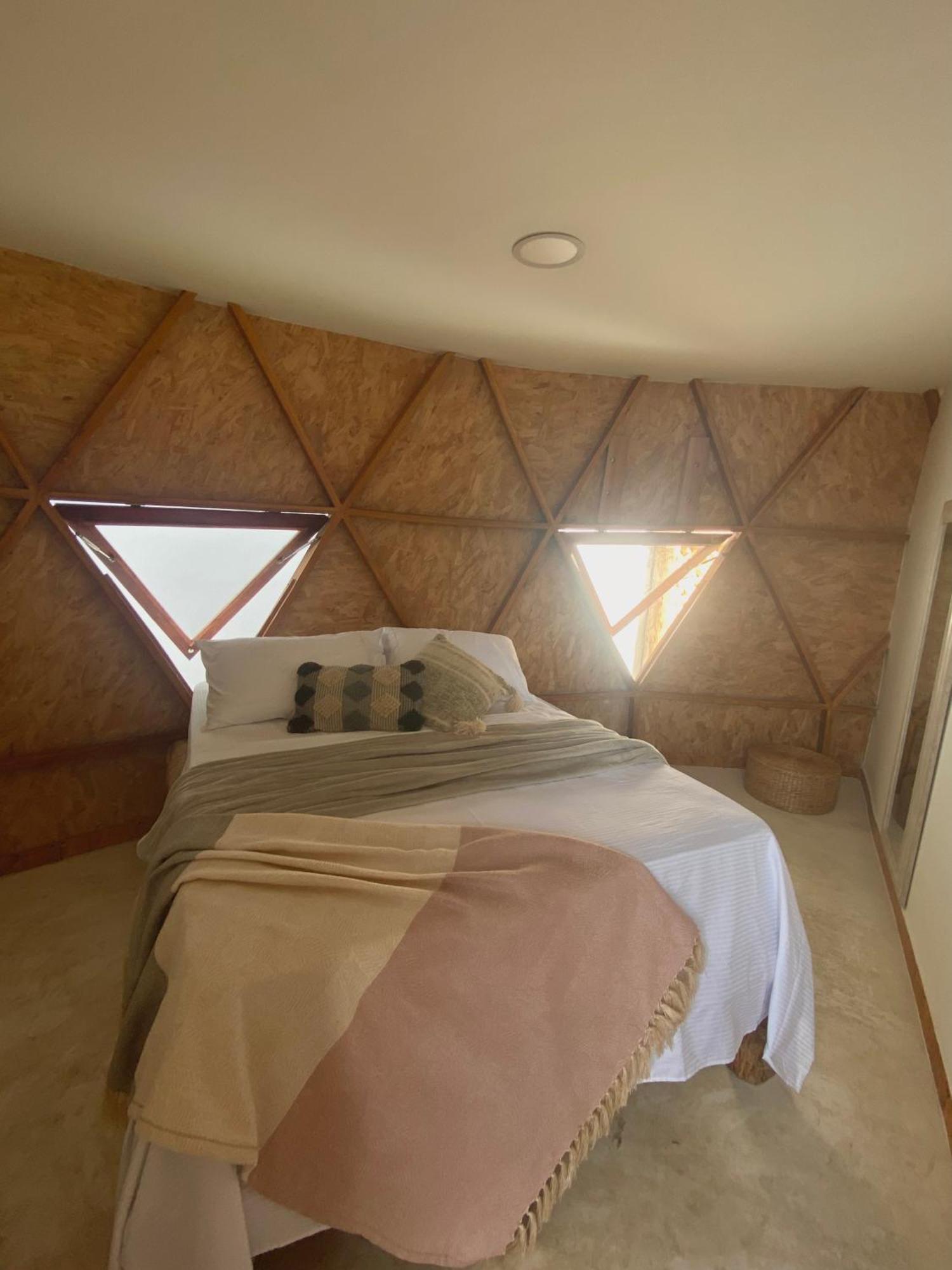 Hotel Casa De Playa Kommox