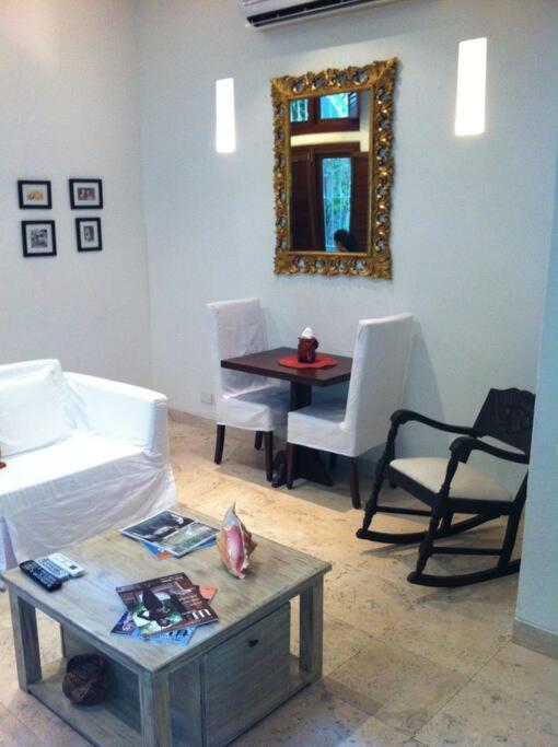 Apartamento Charming 1br In The Heart Of Cartagena's Old Cartagena