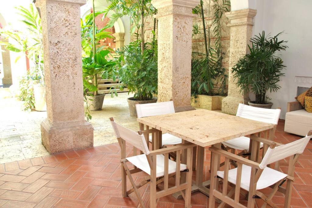 Charming 1br In The Heart Of Cartagena's Old Apartamento Cartagena
